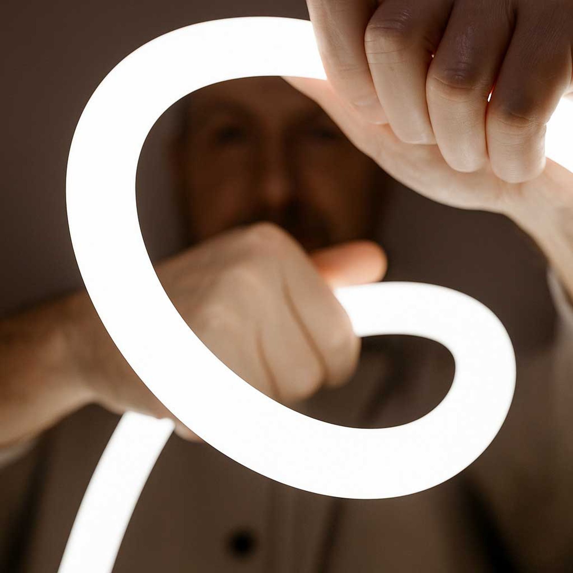 s.luce Pendelleuchte Arion organische Flex LED Hängelampe Licht-Schlauch Warmweiß, Warmweiß