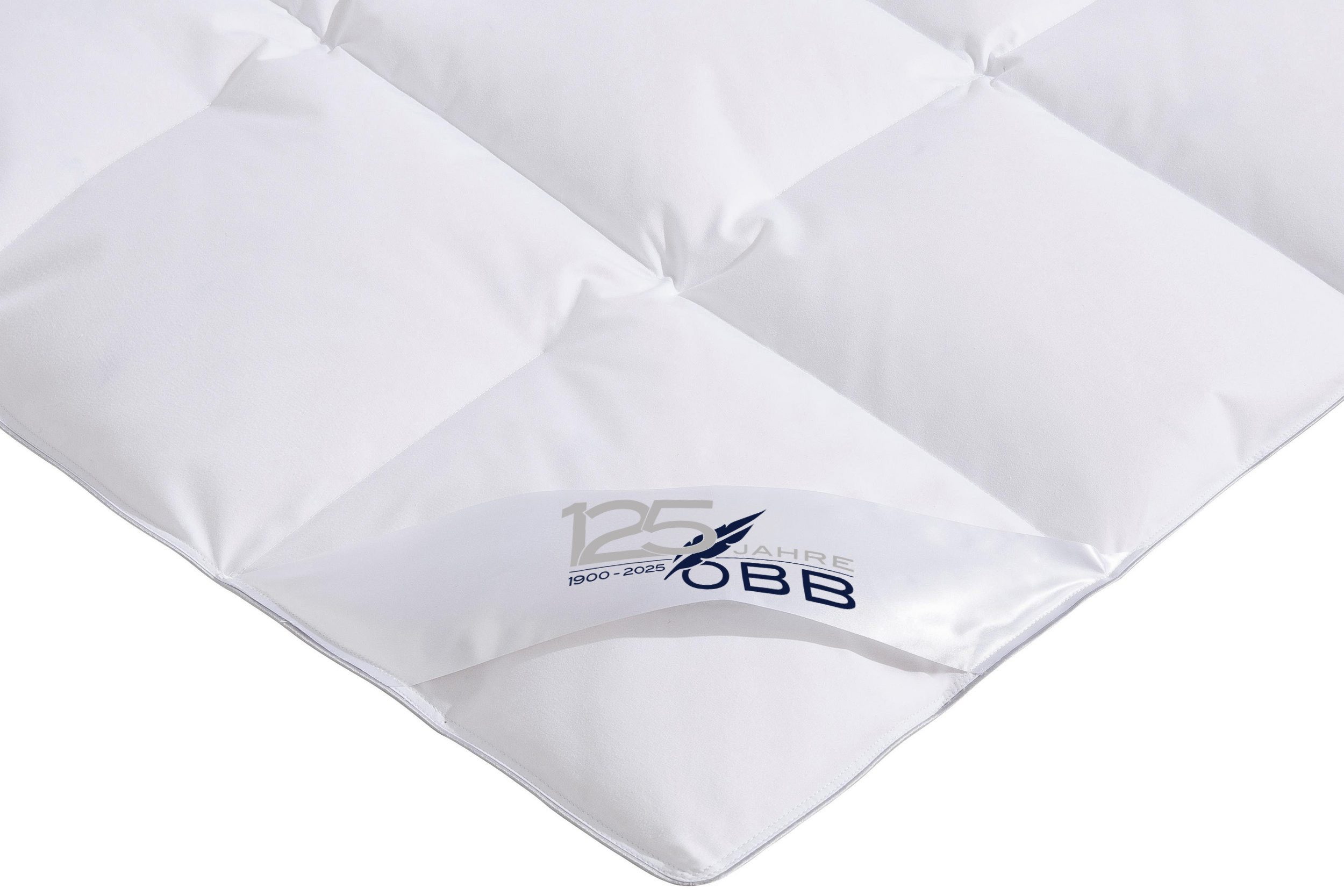 OBB Daunenbettdecke Edition 125 Jahre, Bettdecken für Sommer und Winter, Füllung: 90%Daunen, 10% Federn, Bezug: 100% Baumwolle, Bettdecke 135x200 cm, 155x220 cm & weitere Größen, Made in Germany
