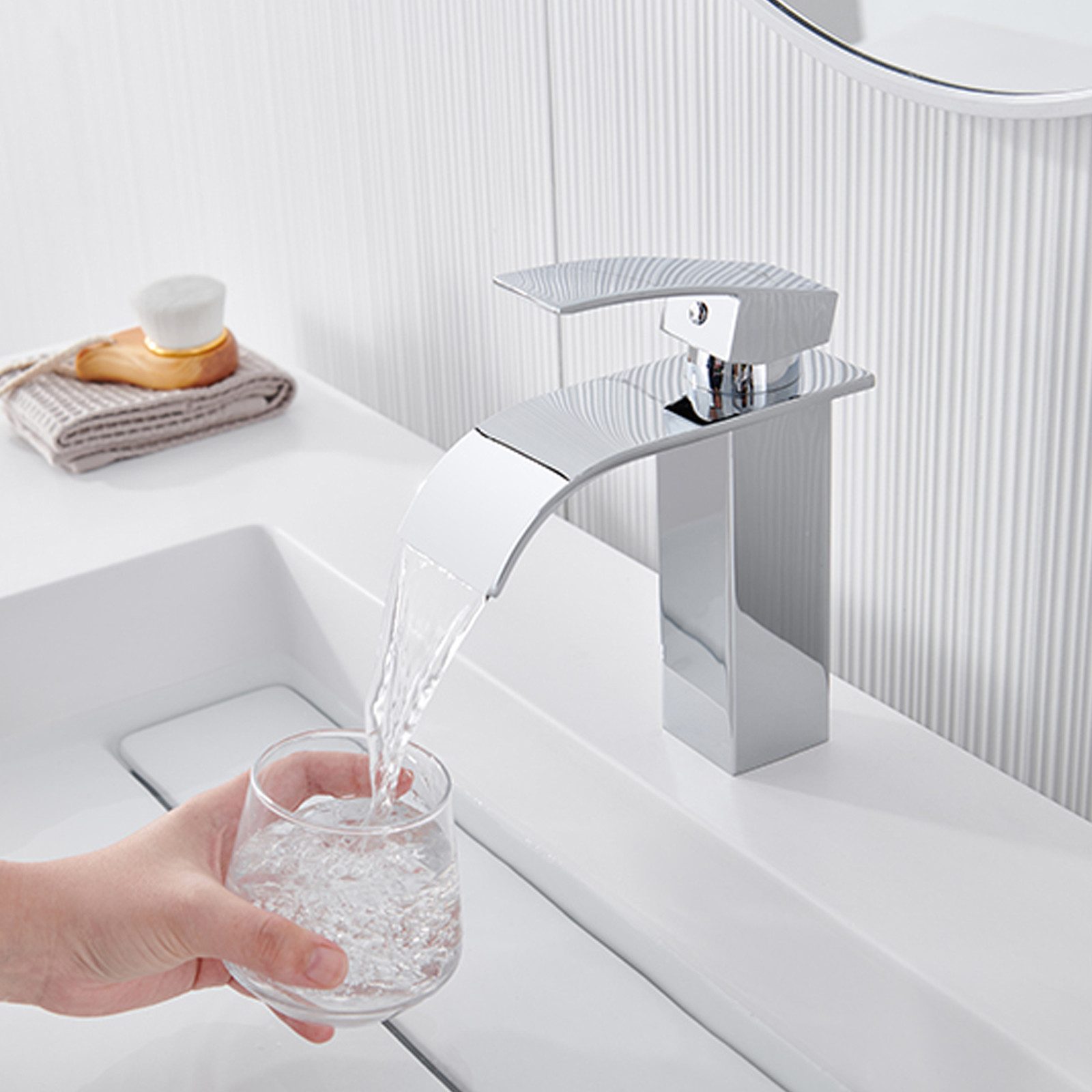 AuraLum pro Waschtischarmatur Wasserfall Wasserhahn Badarmatur Waschbecken Messing Mischbatterie Chrom