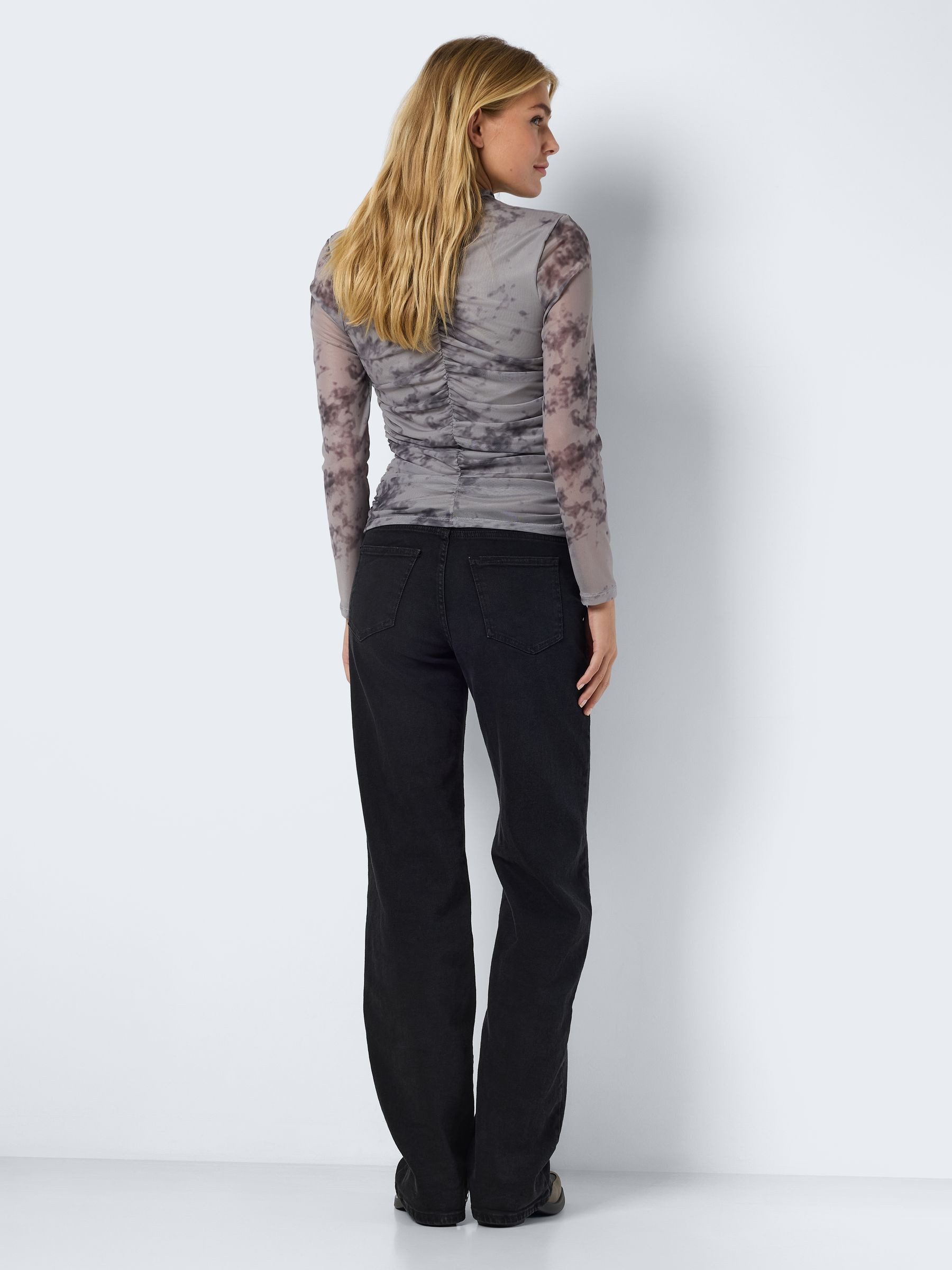 Noisy may Shirttop Langarm Stretch Allover-Print Rundhals NMIGGY L/S RUCHING TOP JRS FWD