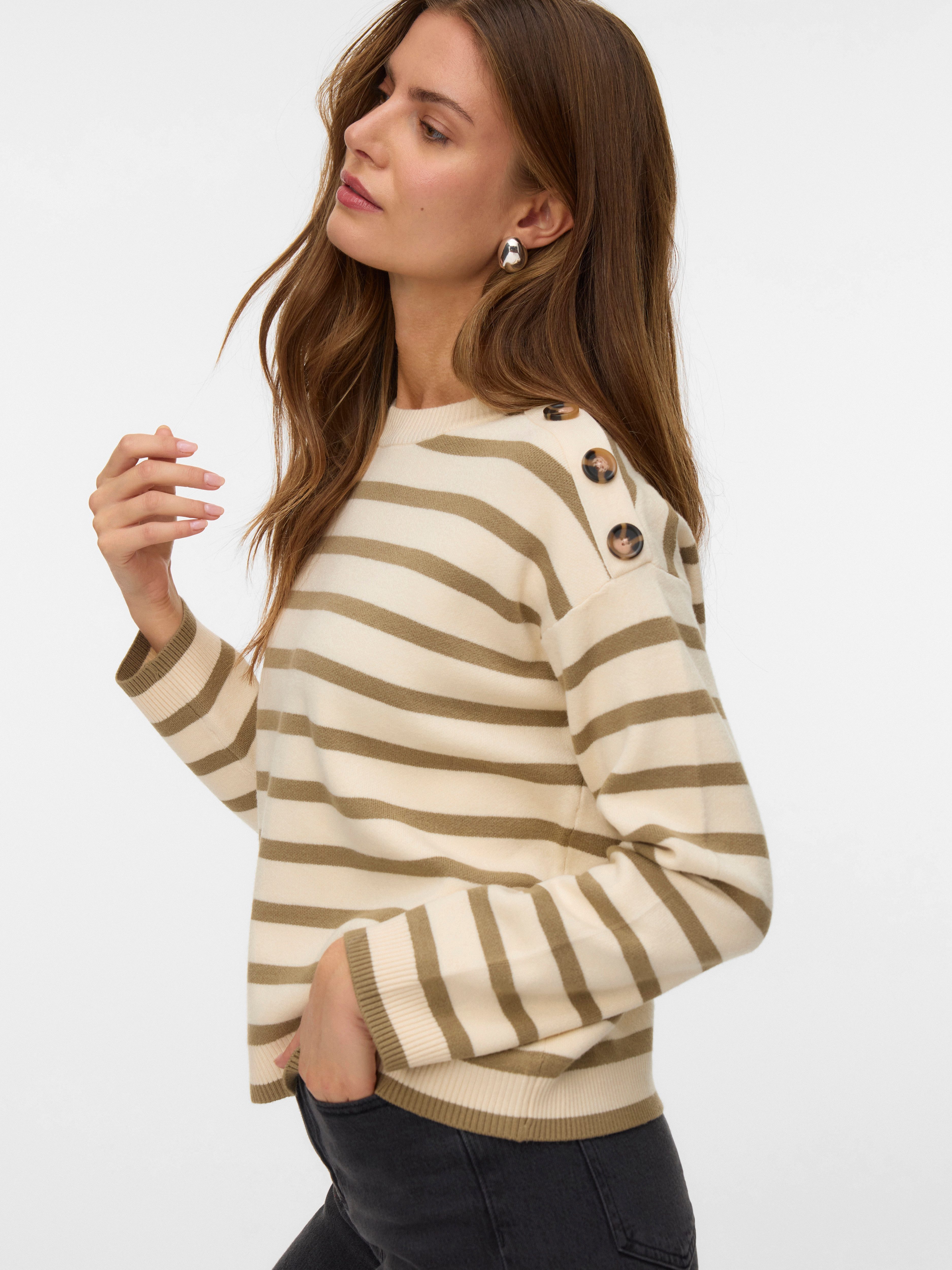 Vero Moda Rundhalspullover VMSABA LS O-NECK BUTTON PULLOVER GA NOOS mit Zie günstig online kaufen
