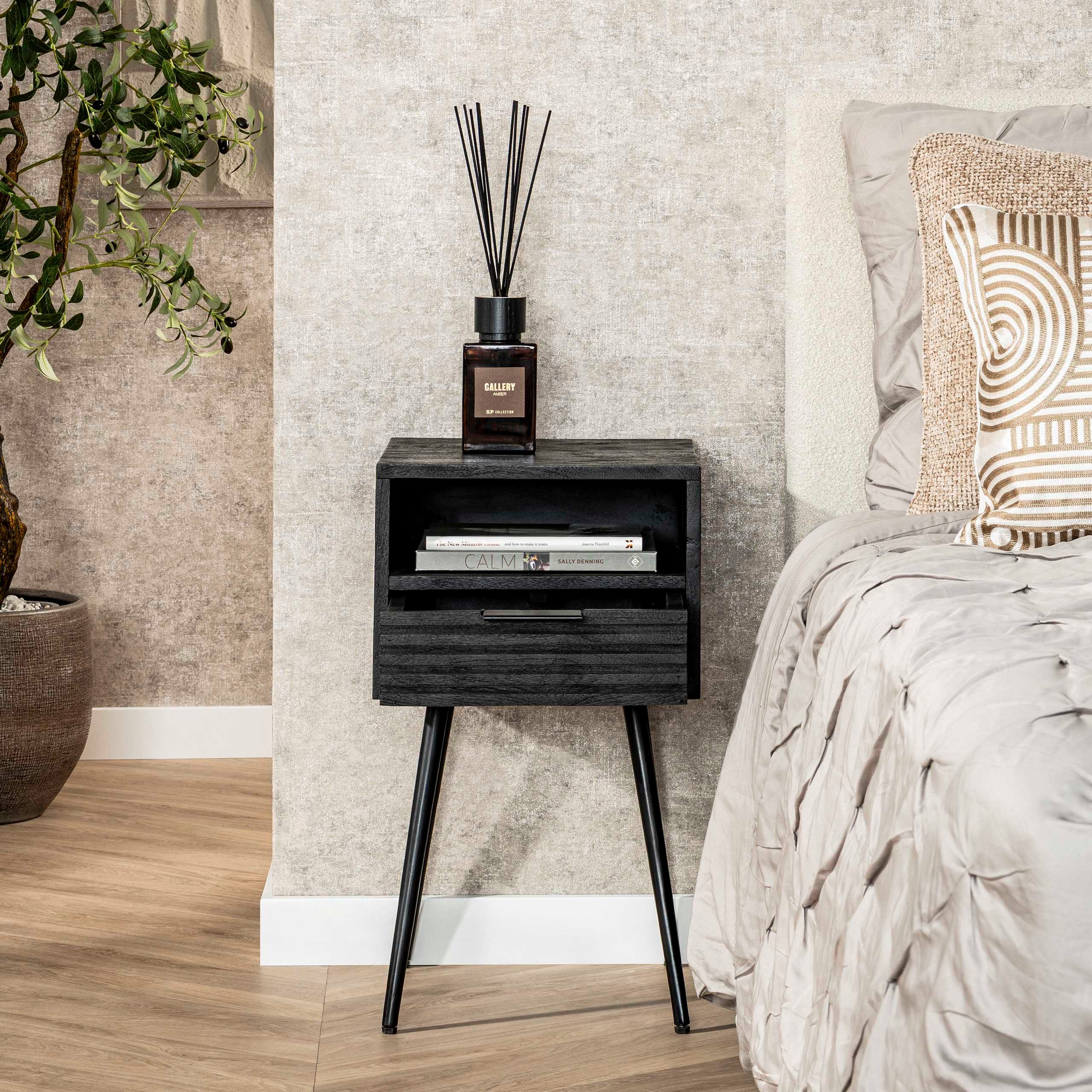 Villa Möbel Nachttisch Marina (1 Tisch, 1-St), Nachttisch aus Mango Holz schwarz mit Schublade
