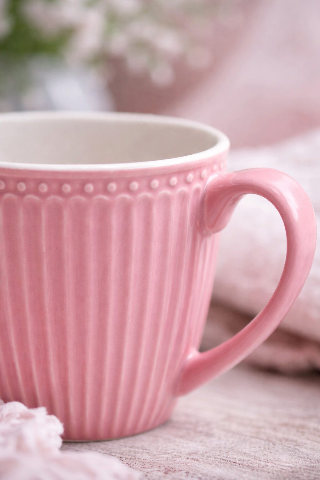 Greengate Tasse GreenGate Henkeltasse Alice Staubrosa