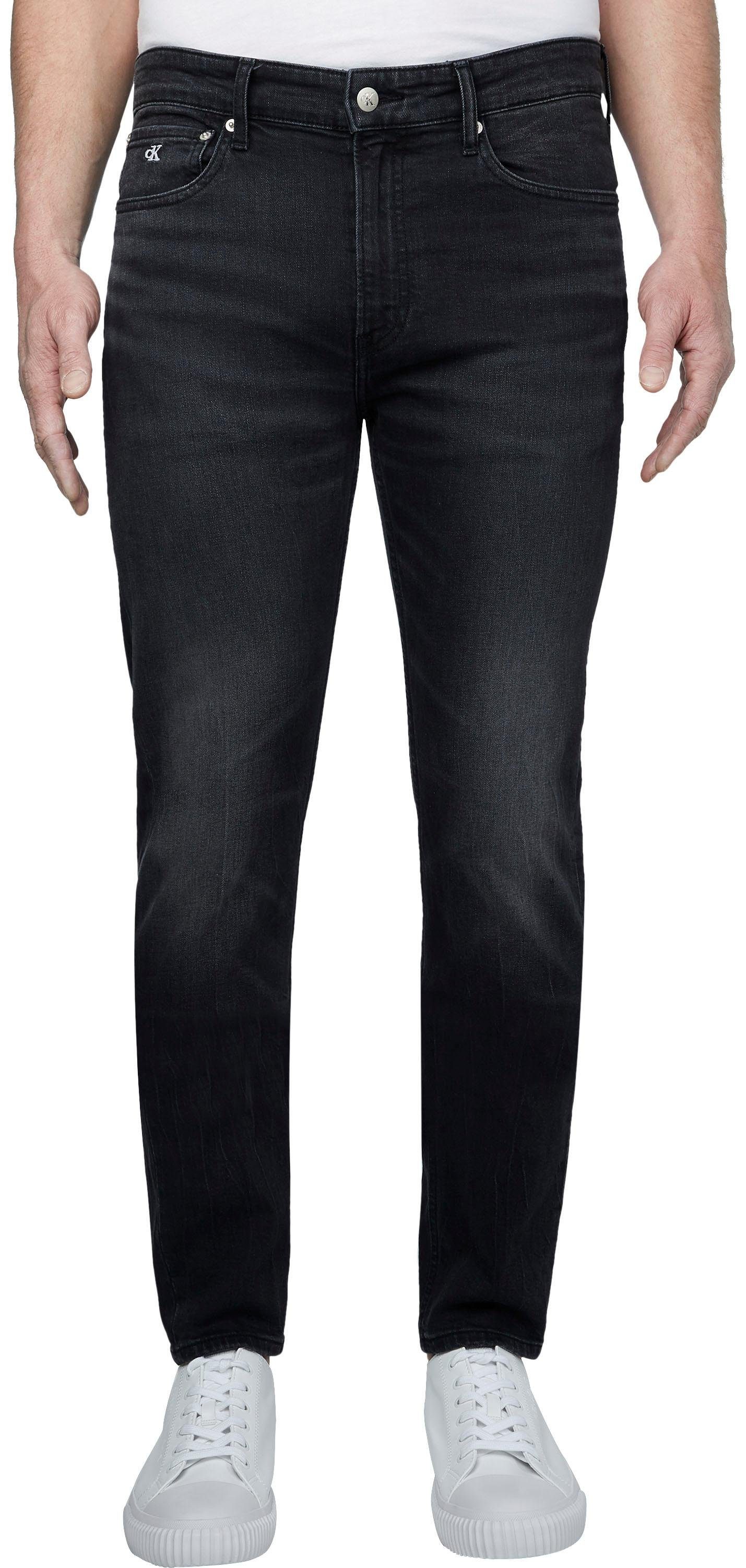 ckj 058 slim tapered jeans