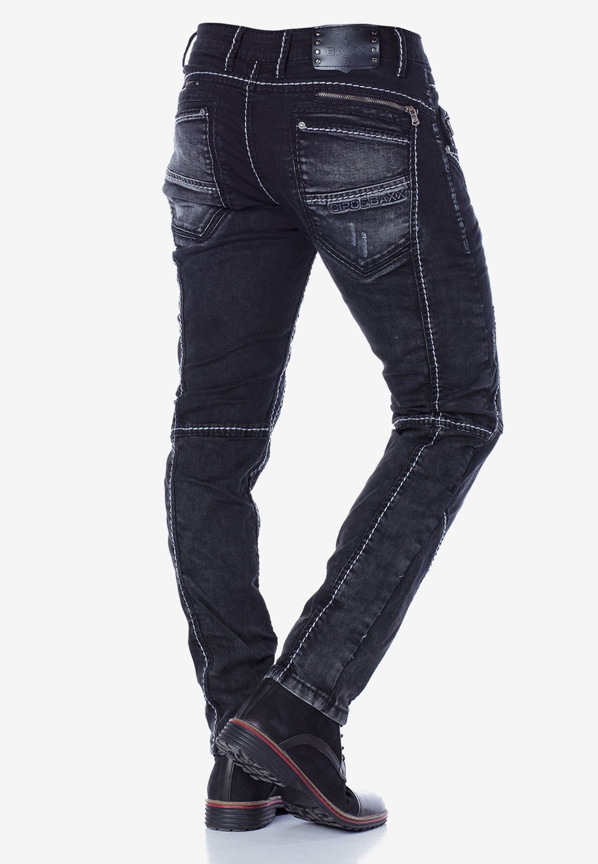 Cipo & Teilungsnähten Straight extravaganten mit Bequeme Jeans Fit Baxx in