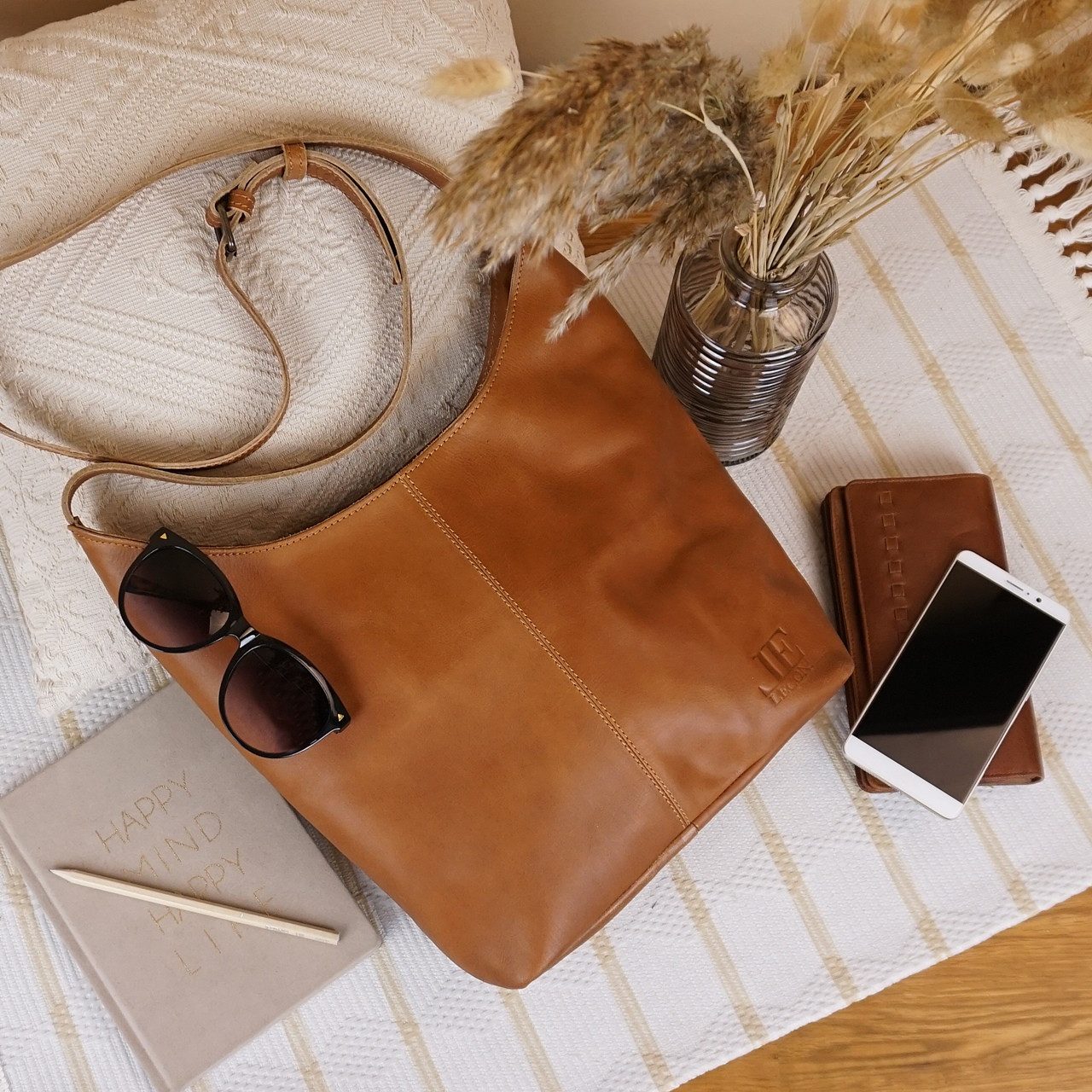 LECONI Umhängetasche mittlere Handtasche Damen Schultertasche Damentasche Leder LE0072, Echt Leder – verstellbarer Schulterriemen – Größe 33 × 33 × 9 cm