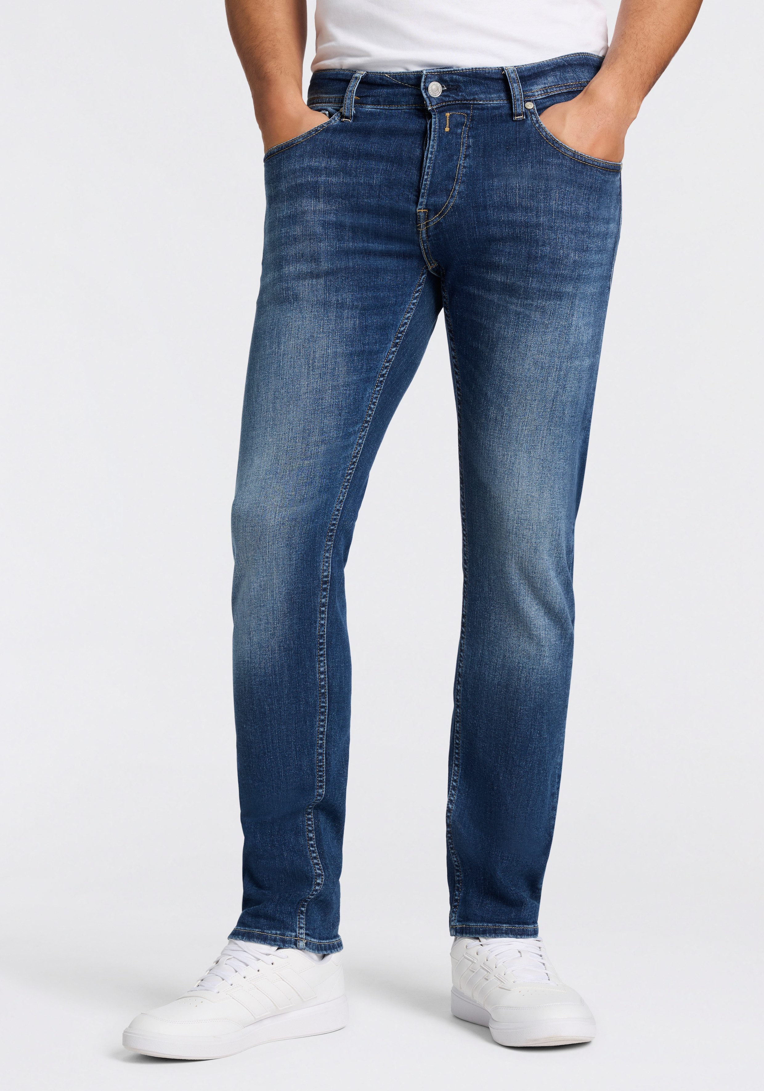 Replay Straight-Jeans GROVER in vielen verschiedenen Waschungen, mit Stretch