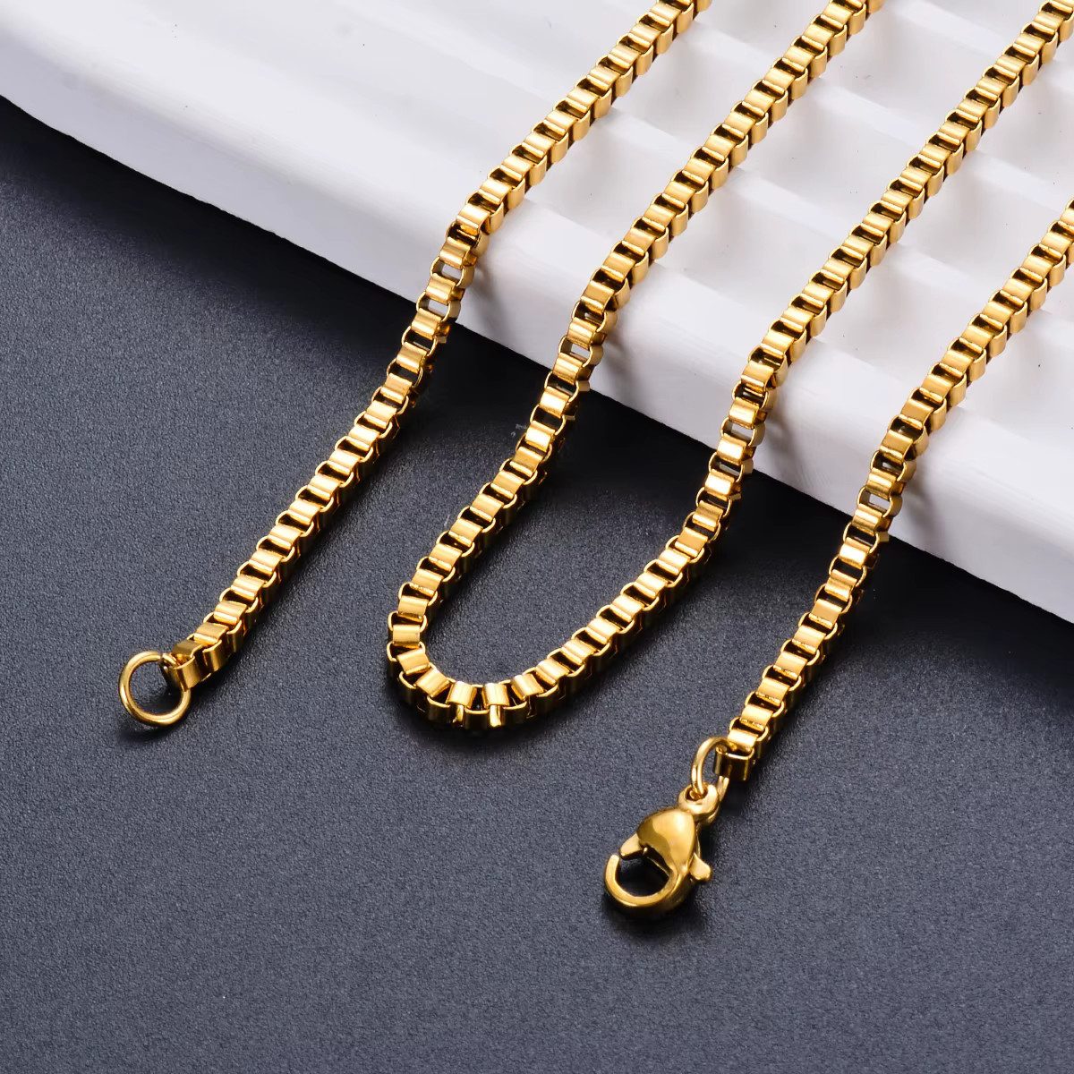 Ware aus aller Welt Edelstahlkette Venezianerkette 2,5mm Goldfarben Edelstahlfarben Schwarz 45 50 55 60cm (1-tlg), Hochwertiger Edelstahl: Robust, langlebig und farbbeständig
