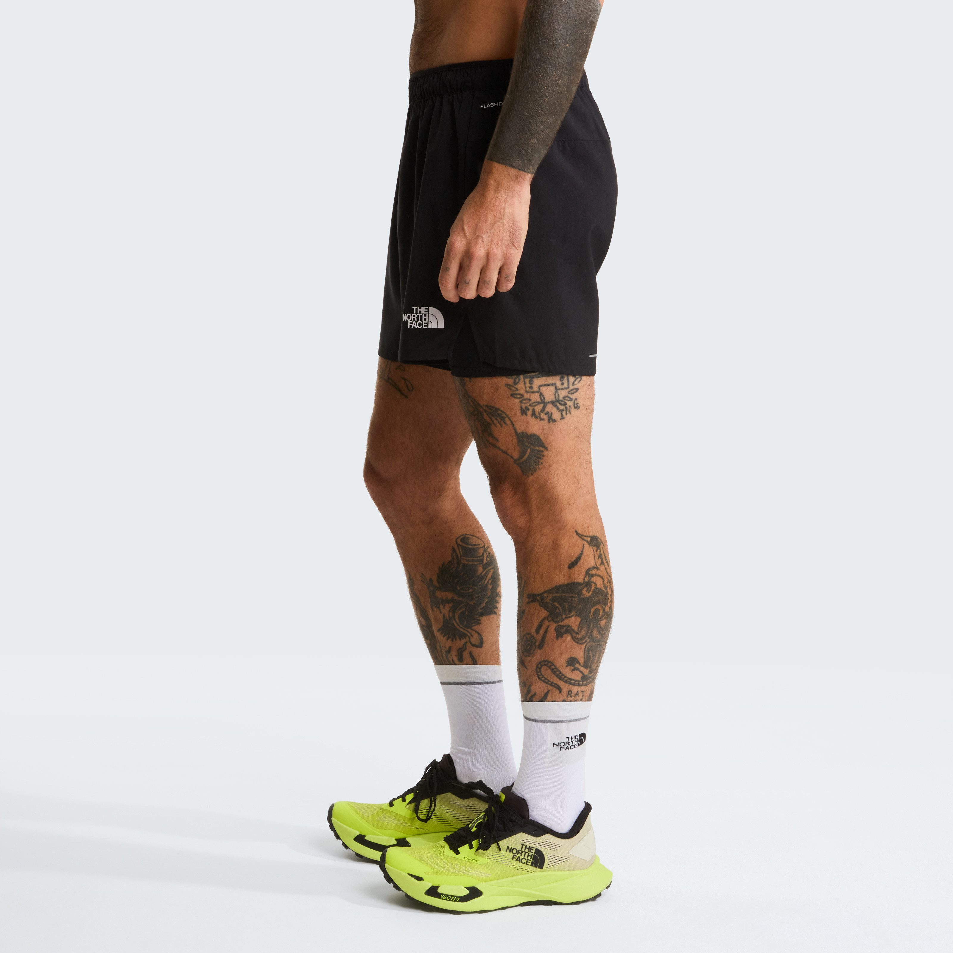 The North Face Trainingsshorts M LIGHTBRIGHT 2IN1 SHORT 5IN aus Polyester, mit FlashDry™-Technologie, enge Passform