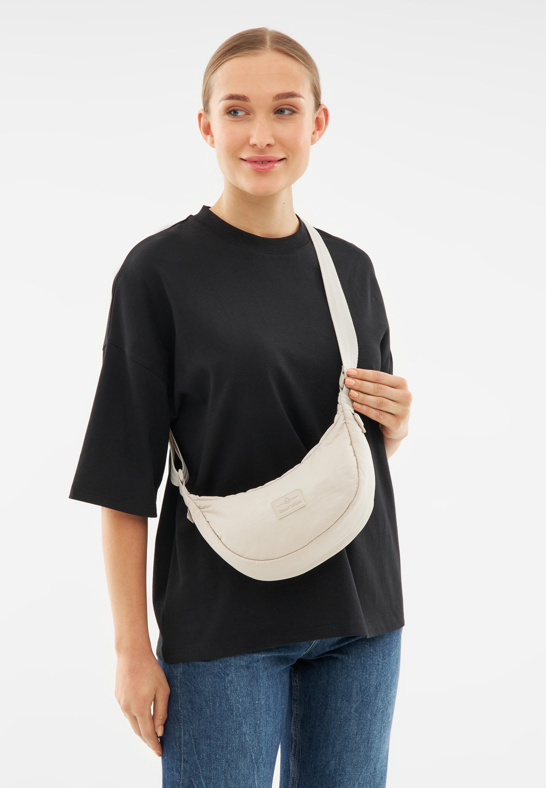 Johnny Urban Umhängetasche Kaia Small Half Moon Bag im Puffer Design, Kleine Crossbody Bag in Halbmond Form, Wasserabweisend
