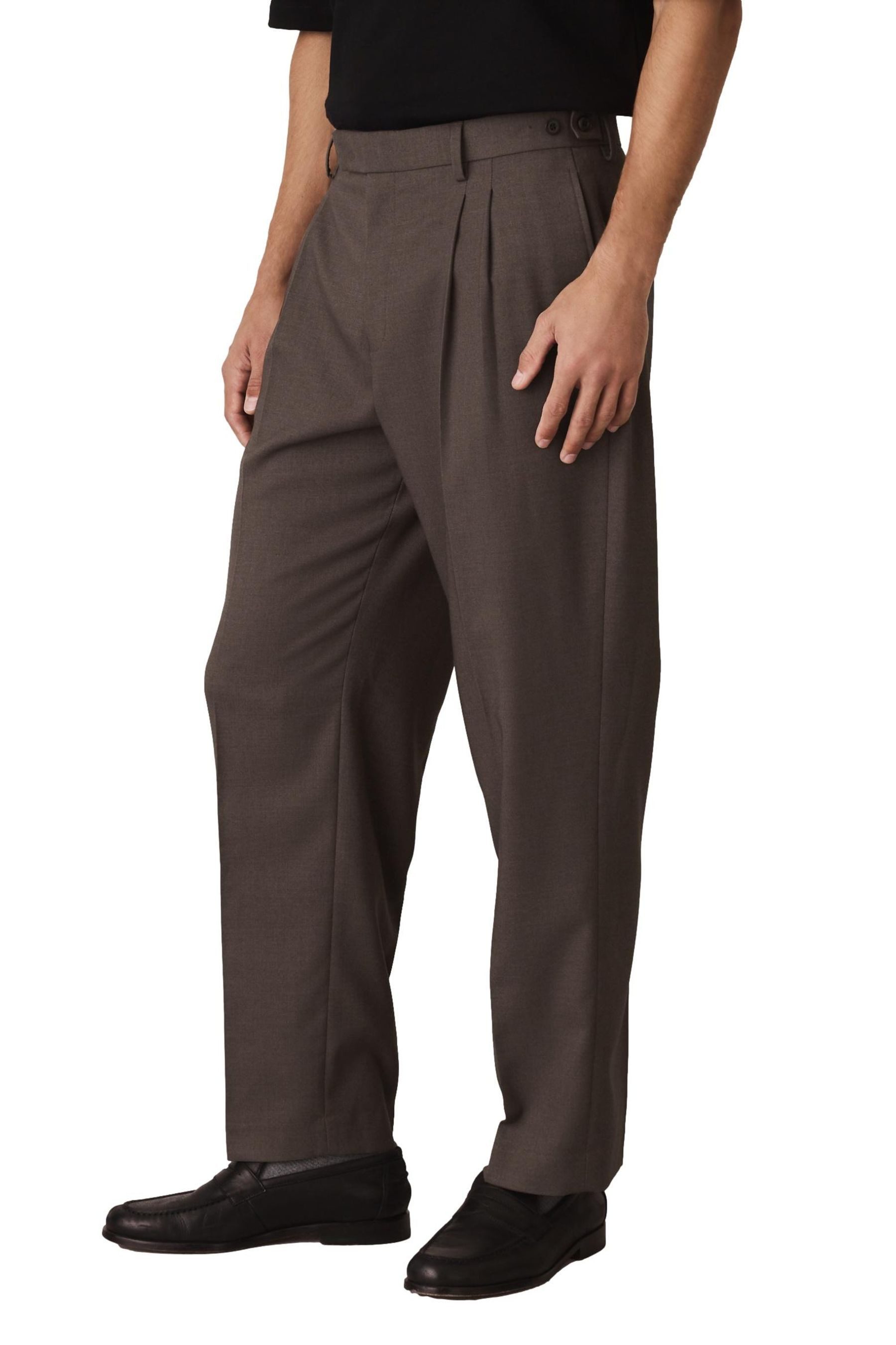 Next Bundfaltenhose Elegante Relaxed Fit Hose mit Bundfalten (1-tlg) günstig online kaufen