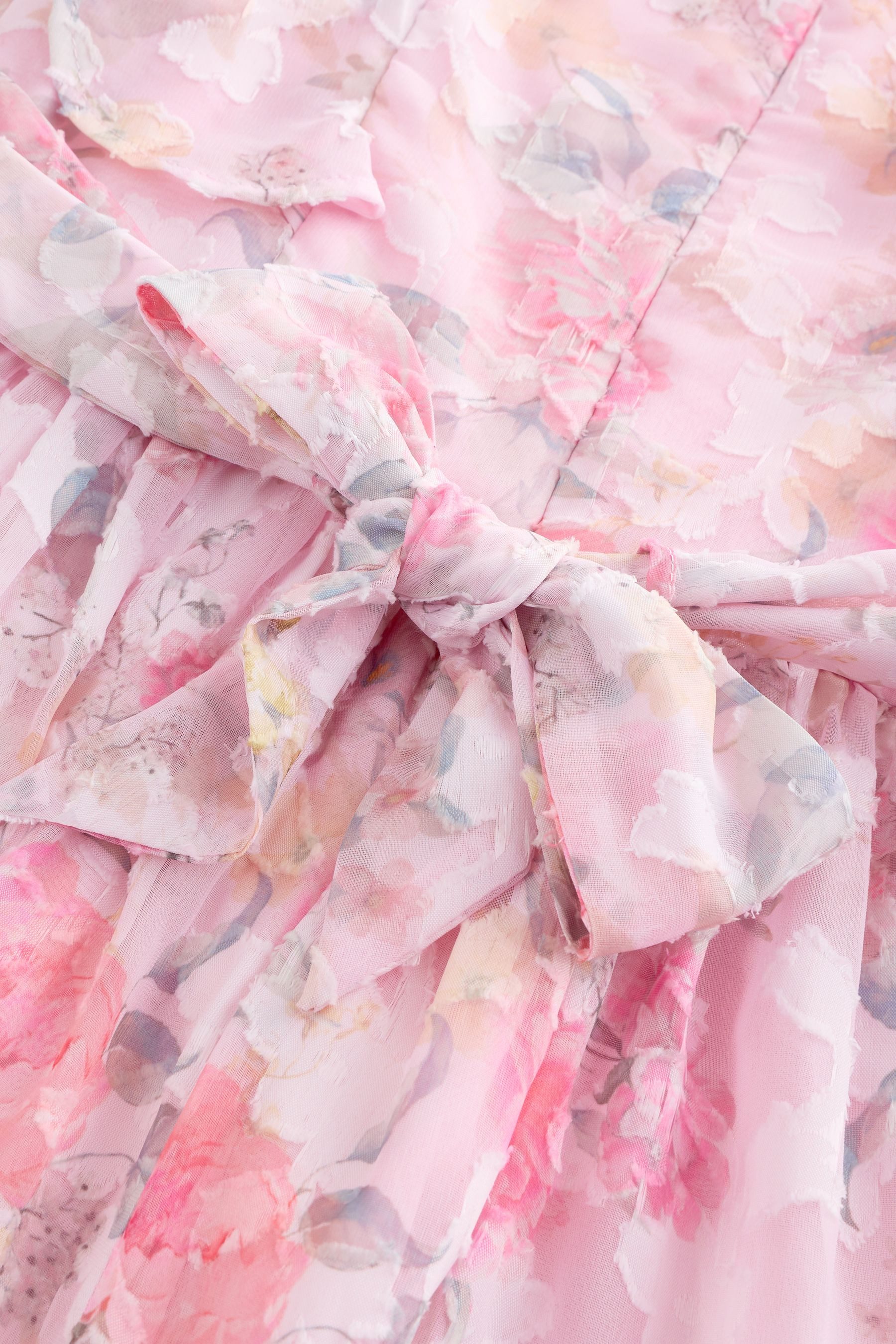 Next Partykleid Partykleid mit Raffung und Blumenmuster (1-tlg)
