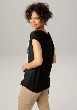 Aniston CASUAL T-Shirt mit verträumten Frontdruck