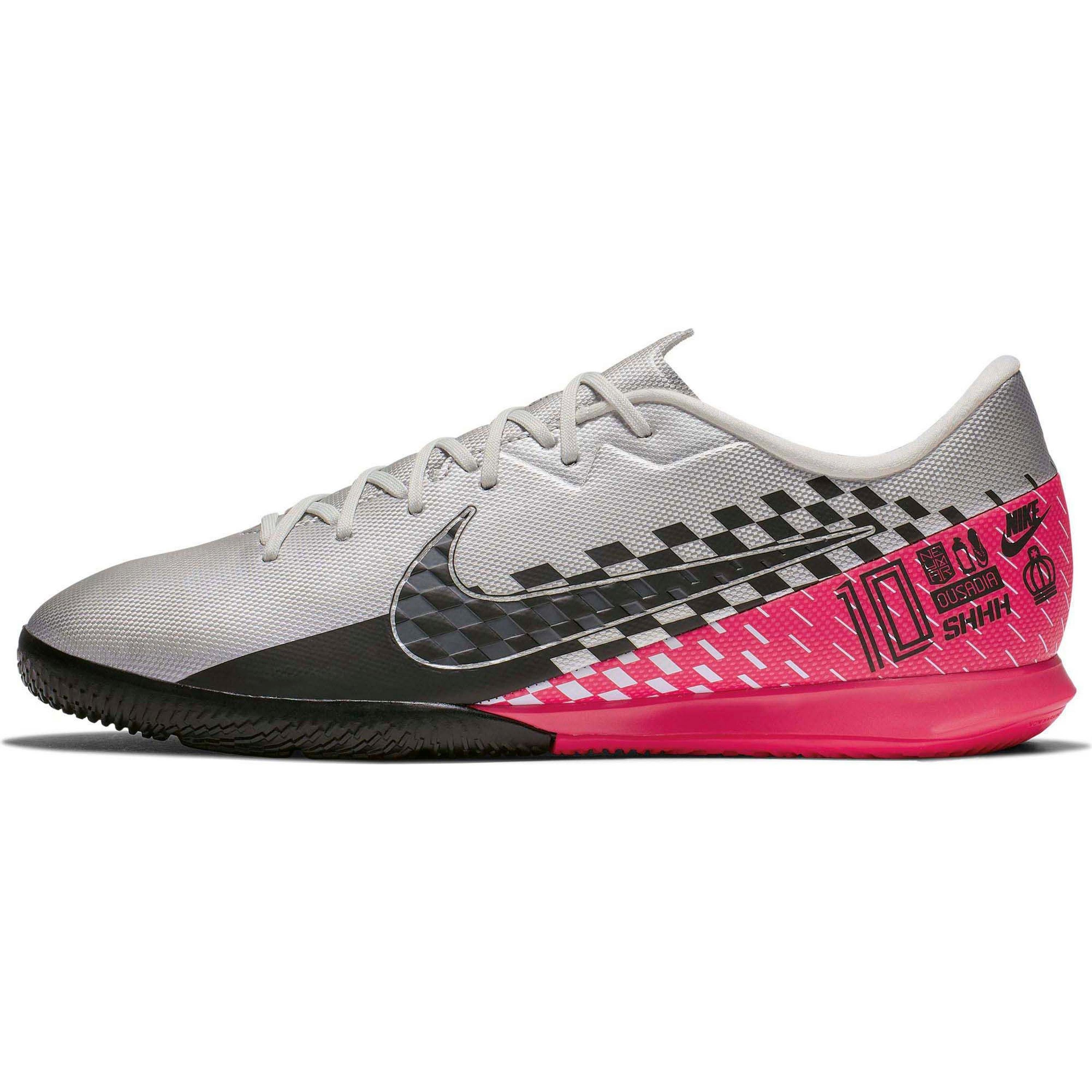 nike vapor 13 academy indoor