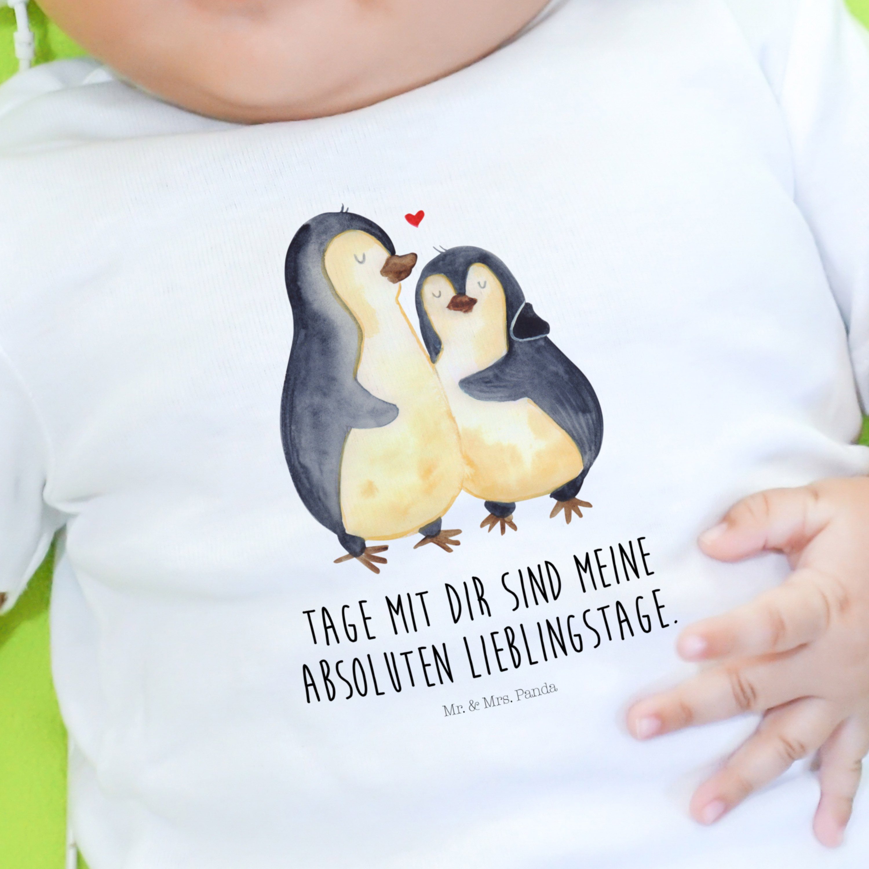 Mr. & Mrs. Panda Pinguin Bio, Geschenk, Jungen, Weiß Seevogel, Strampler - umarmend - (1-tlg) Jahrestag