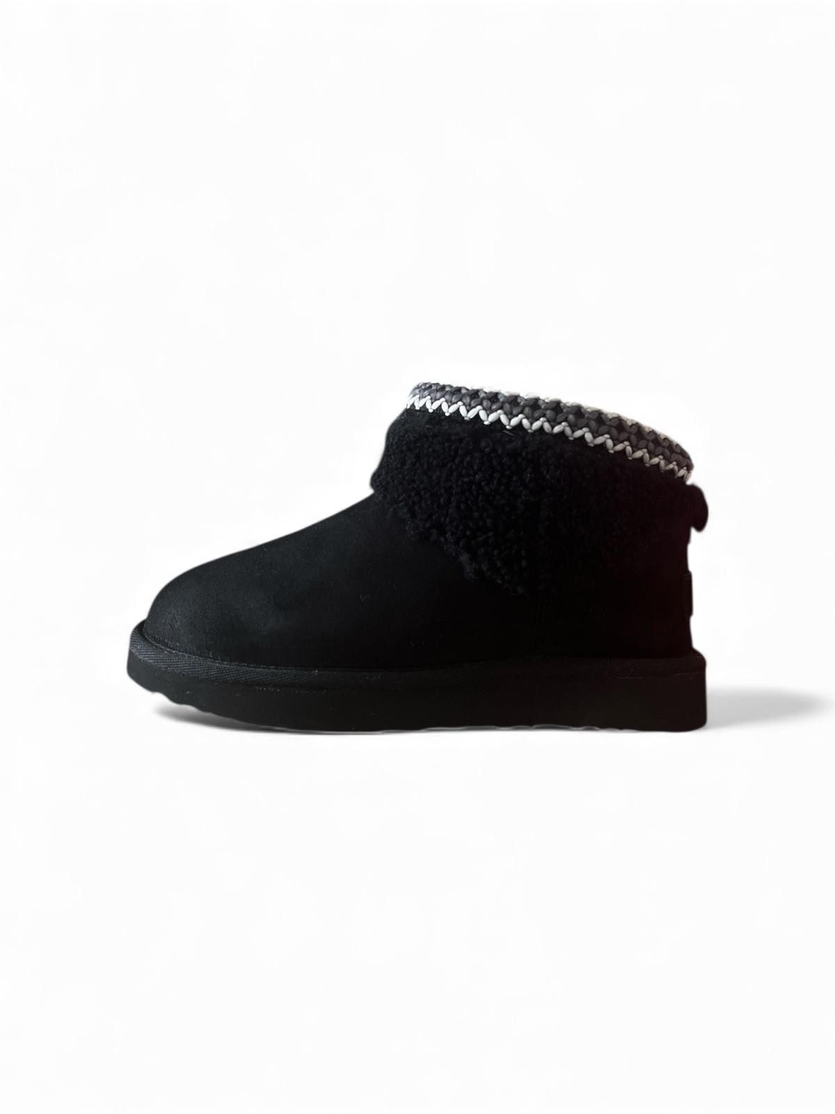 Begoria Damen Winterboots gefüttert aus Echtleder – Mini Boots Winterstiefelette