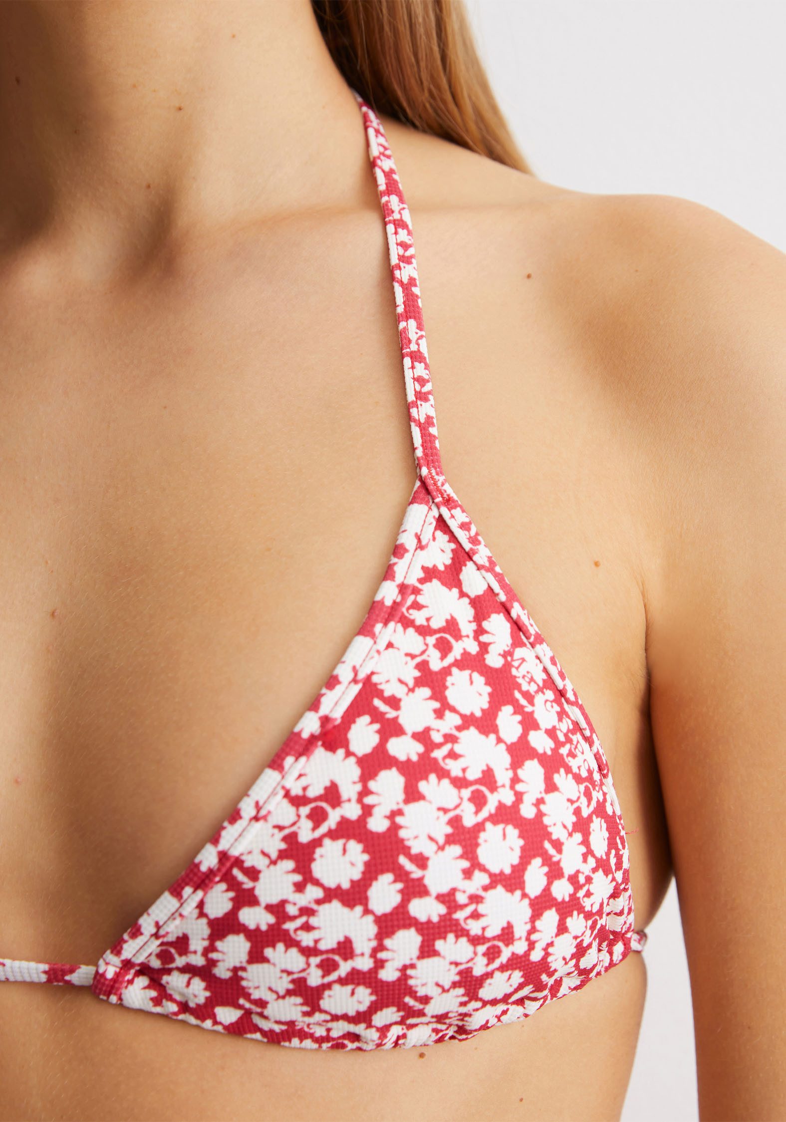 Marc O'Polo Triangel-Bikini-Top Millefleur, Blumen-Design, schnelltrocknend, zum Knoten im Nacken & Rücken – Bild 4 von 5