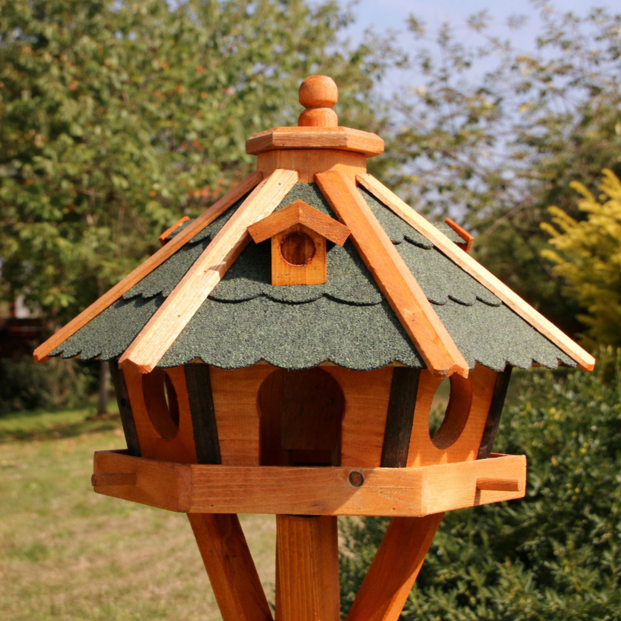 Holzdekoladen Vogelhaus Vogelhaus Holz wetterfest mit Futterautomat – mit/ohne Ständer/Solar
