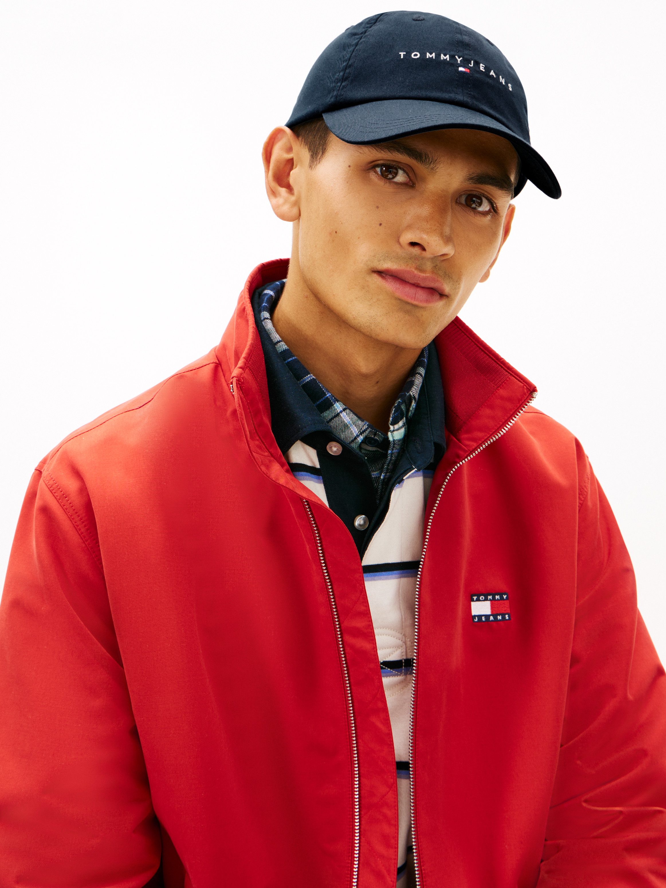 Tommy Jeans Baseball Cap TJM LINEAR LOGO CAP UNISEX Klemmverschluss, große Logostickerei