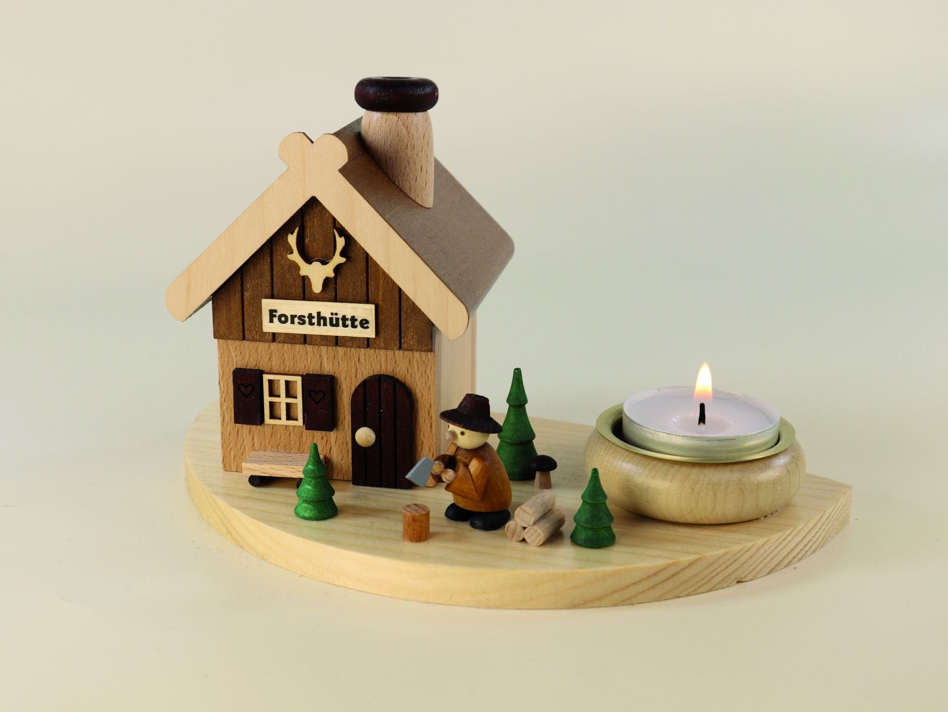 dem Figuren- kleinen Kunsthandwerk Holzkunst Erzebirge, aus mit Forsthütte aus dem Räucherhaus Erzgebirge Räucherhaus Ullrich