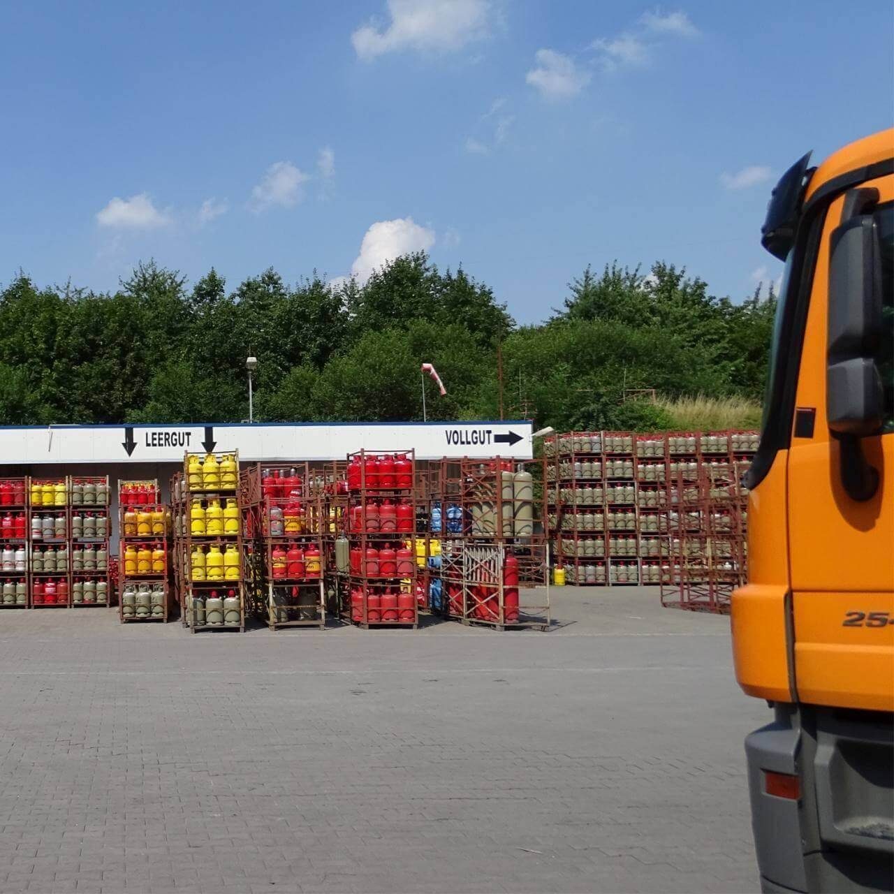 BlueCraft Gas 11 kg Propan Gasflasche ungefüllt, 1x 11 kg Propan Gasflasche Leer für Gas-Grill, Wohnwagen, Heizung etc.