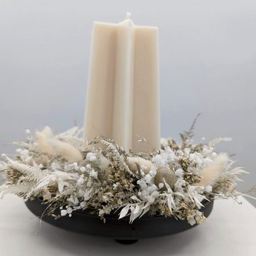 Trockenblume Silberne Festlichkeit: Trockenblumen-Adventskranz in Weiß und Silber, LYKKE & You