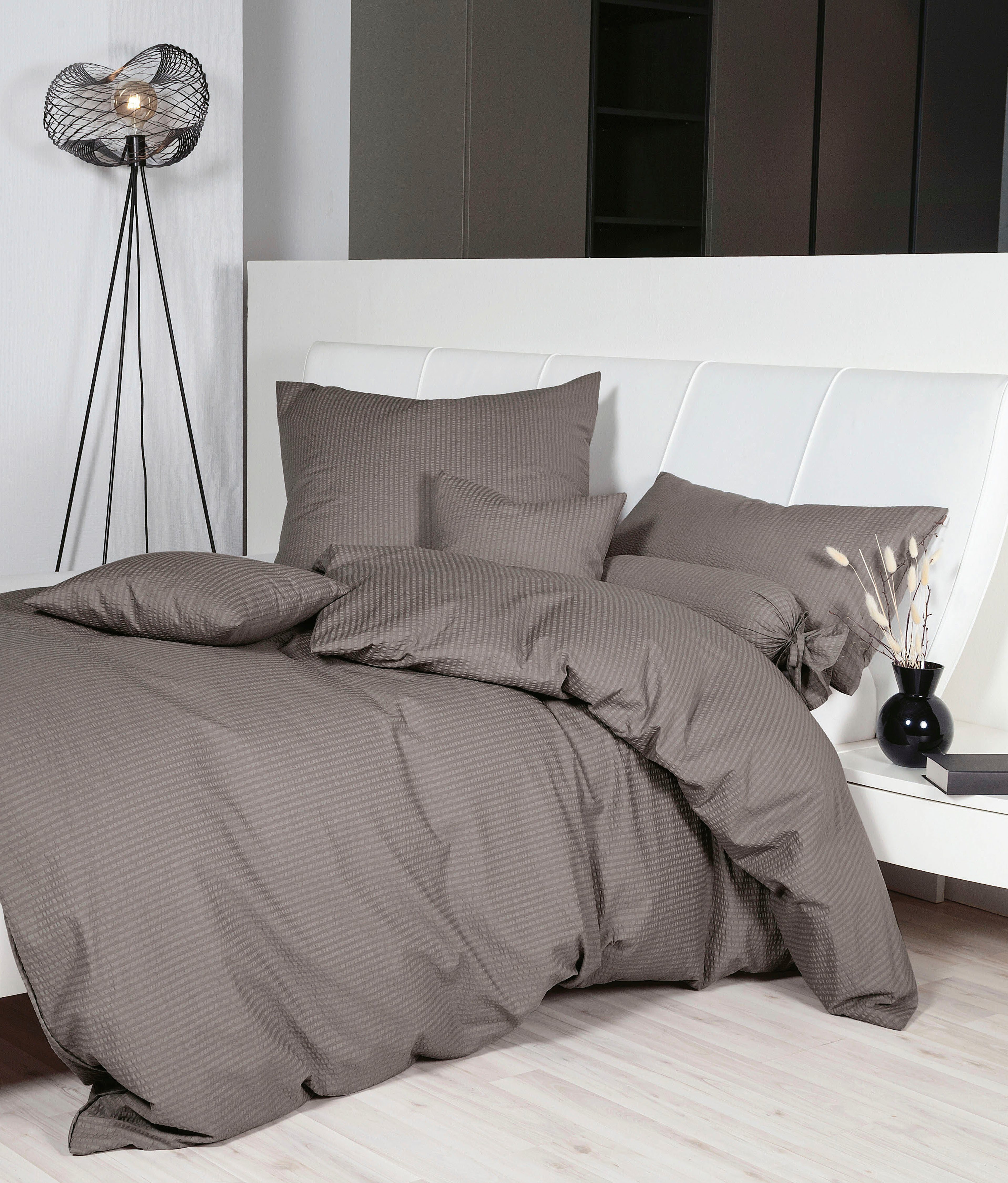 Janine Bettwäsche PIANO 0125 31, Seersucker 100% Baumwolle, uni, bügelfrei, Soft-Seersucker, 2 teilig, Markenreißverschluss, feinfädige Qualität, gekämmte Mako-Garne