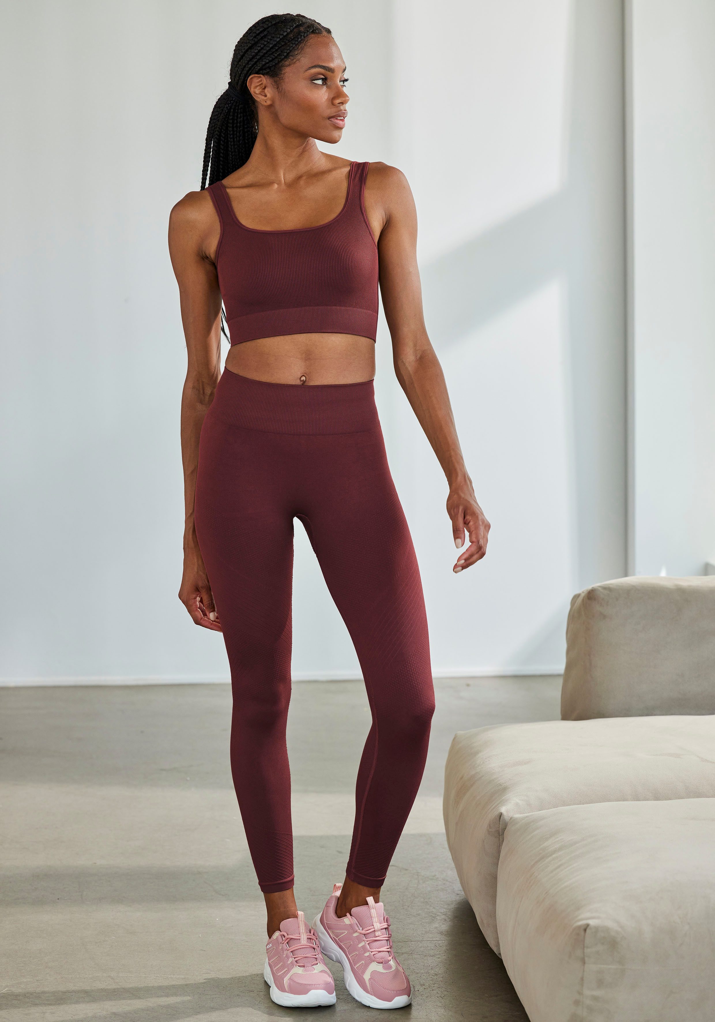 LASCANA Seamless Leggings Po Push Up mit Rippstruktur und Shapingeffekt, Sporthose, Sportleggings