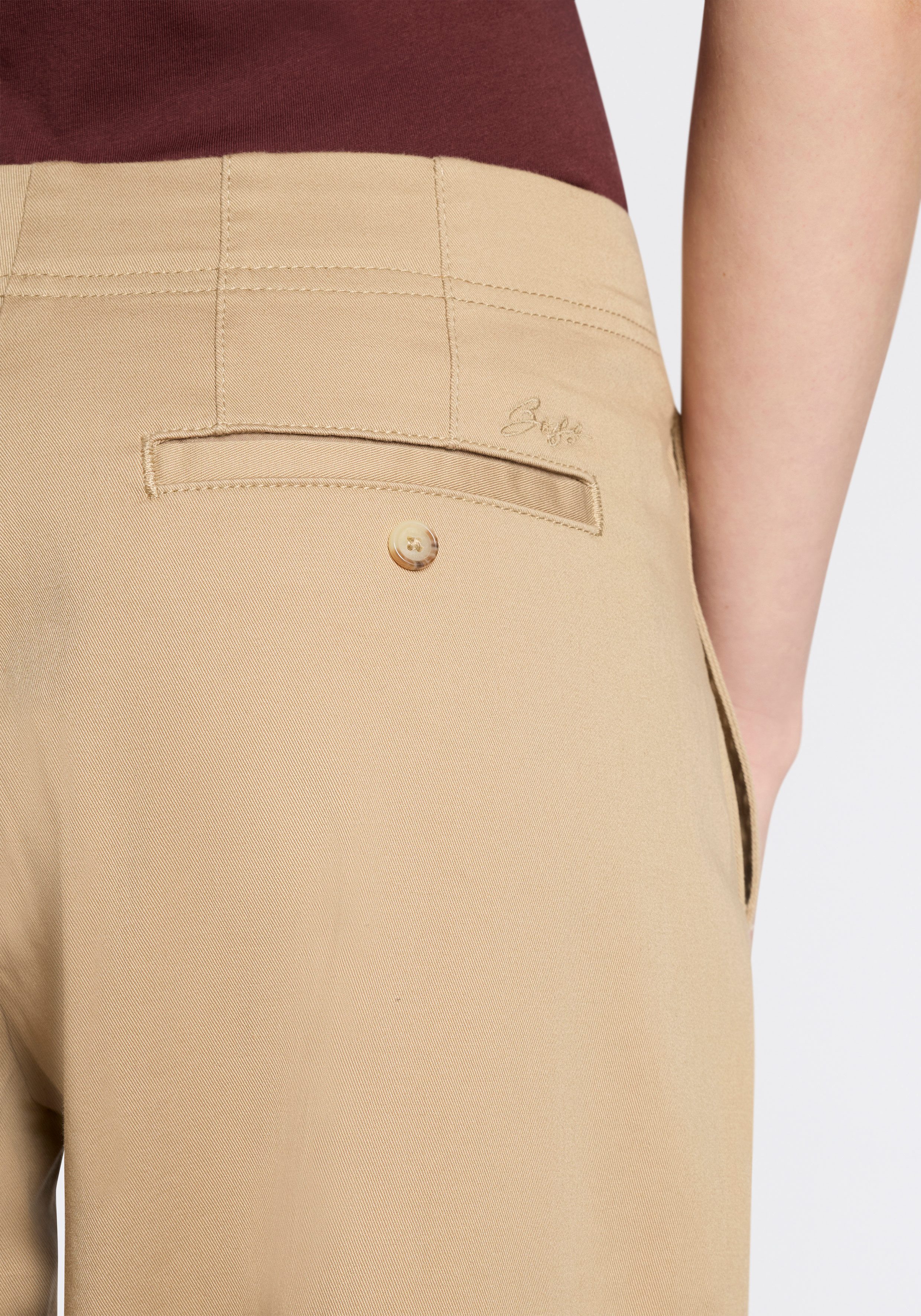 BOSS ORANGE Chinohose Taquina Premium Damenmode in lockerer Passform, Barrel Fit