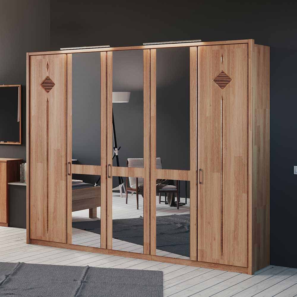 Pharao24 Kleiderschrank Racallo aus Massivholz, mit LED Beleuchtung
