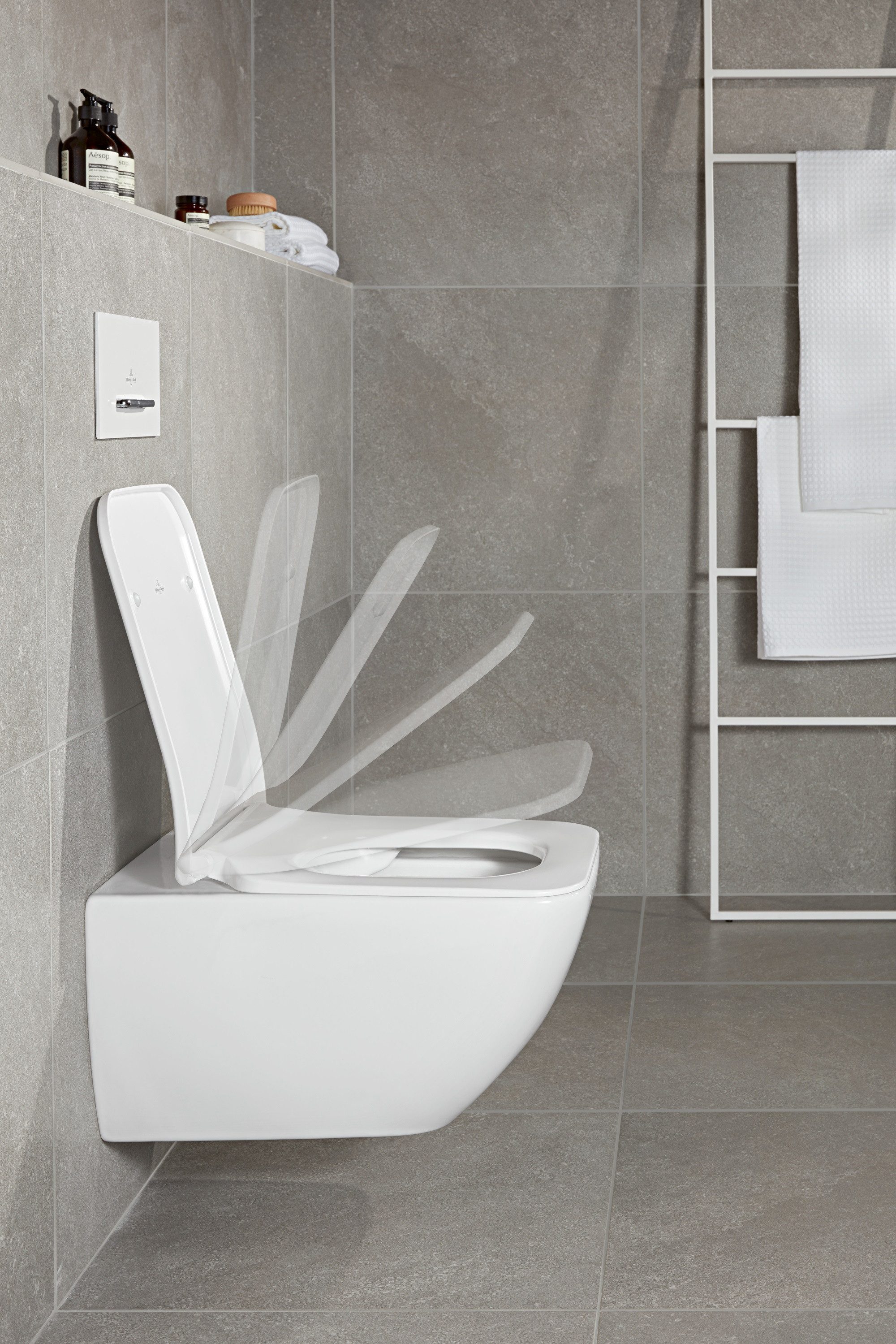 Villeroy & Boch WC-Sitz Finion, Toilettendeckel mit Absenkautomatik, aus Duroplast, eckig, Weiß Alpin