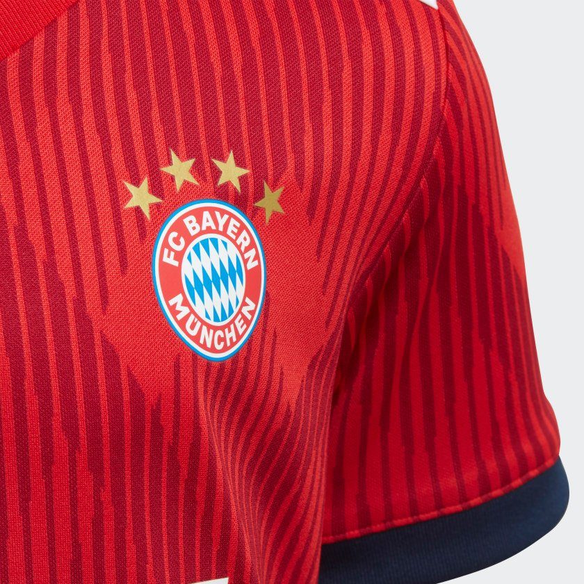 PULLOVER FC BAYERN Mädchen Fußball 92 Langarmshirt PULLOVER FC BAYERN Mädchen Fußball 92 Langarmshirt