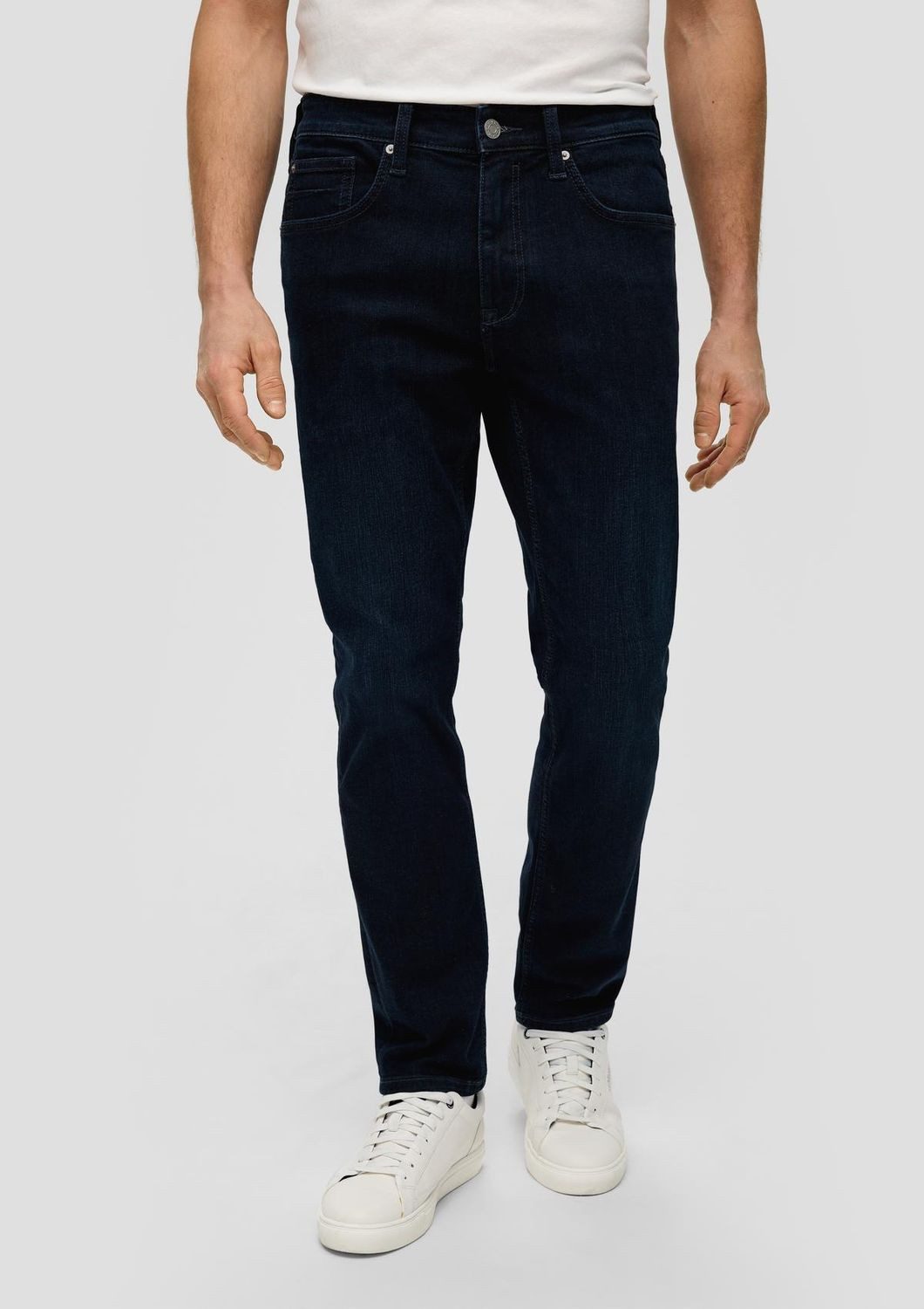 s.Oliver Slim-fit-Jeans NELIO (1-tlg) Jeans Nelio / Slim Fit / Mid Rise / Slim Leg