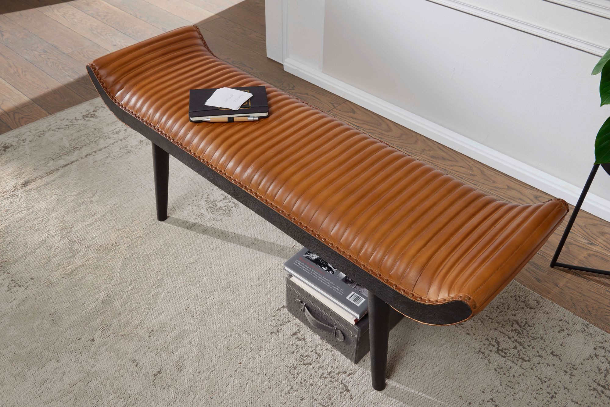 FINEBUY Bettbank FB53694 Sitzbank Echtleder / Holz Polsterbank 125x51x38 cm Flurbank (Sitzbank Echtleder Massivholz Braun 125x51x38 cm), Lederbank Bank Modern, Design Polsterbank Flur