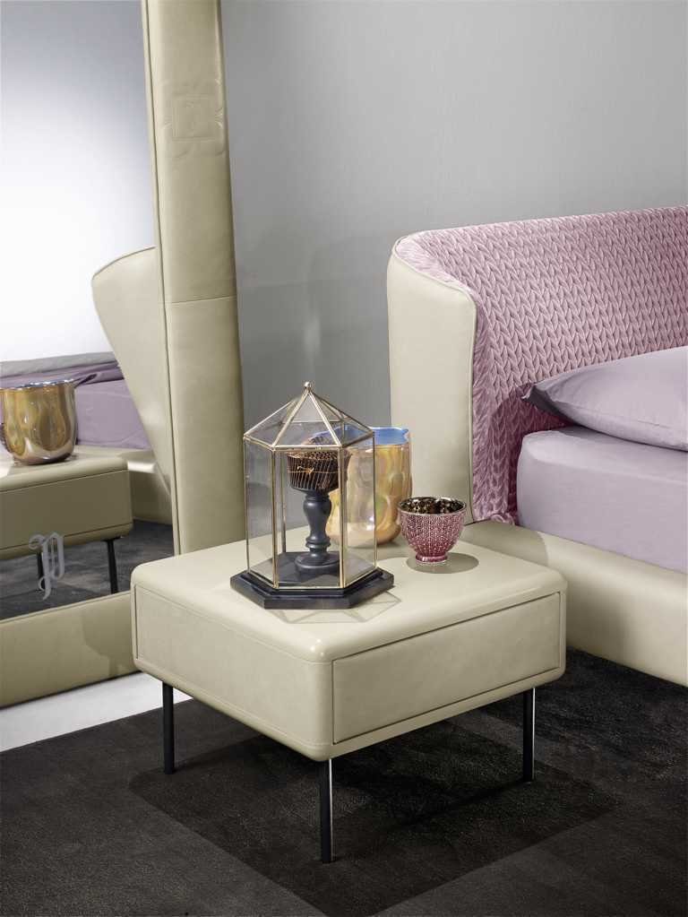 Bett Schlafzimmer Luxus Italienische JVmoebel (Bett) Möbel Betten Rosa Bett Moderne Design
