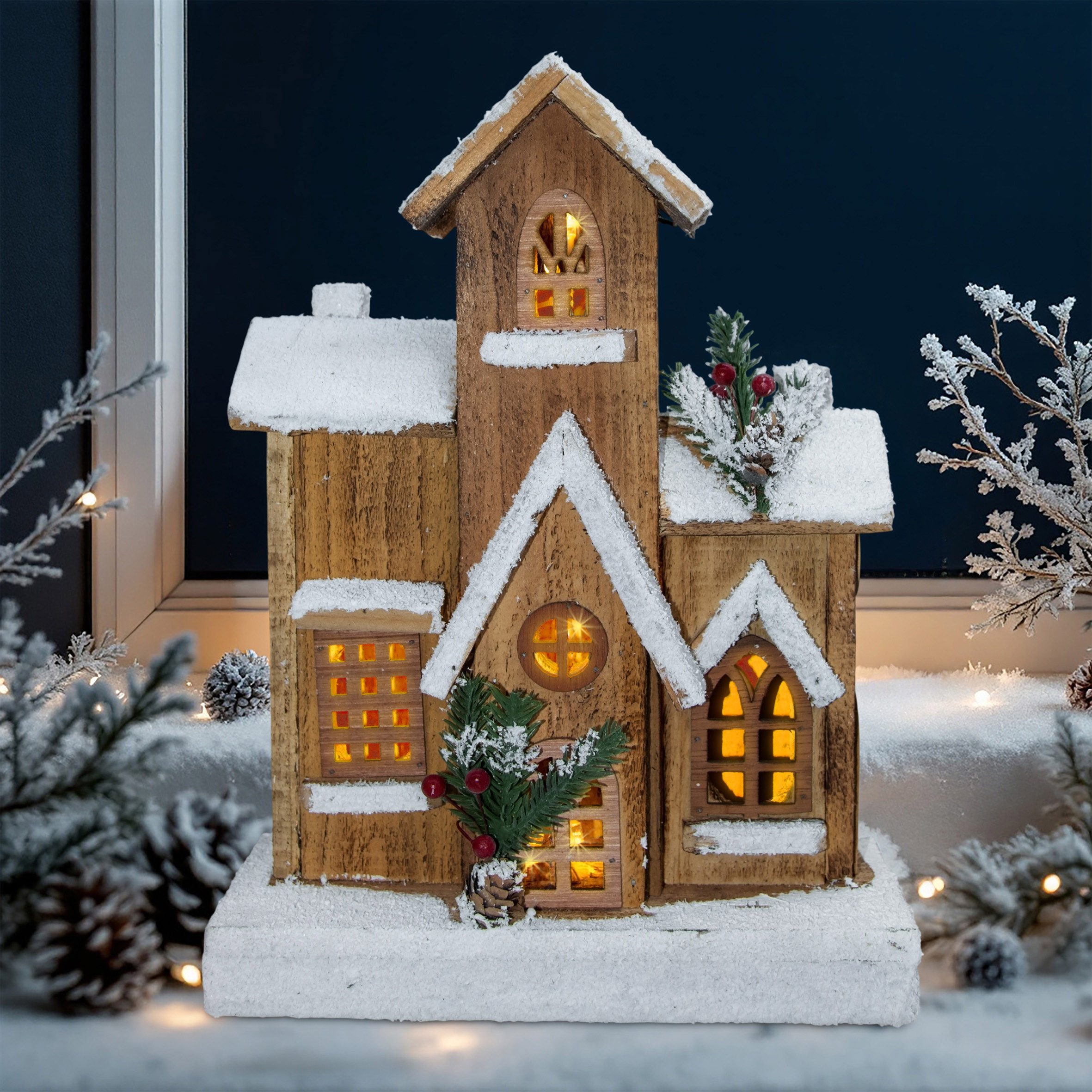 Spetebo Weihnachtshaus LED Haus mit Schneedach - Weihnachtshaus 24x33 cm, B günstig online kaufen
