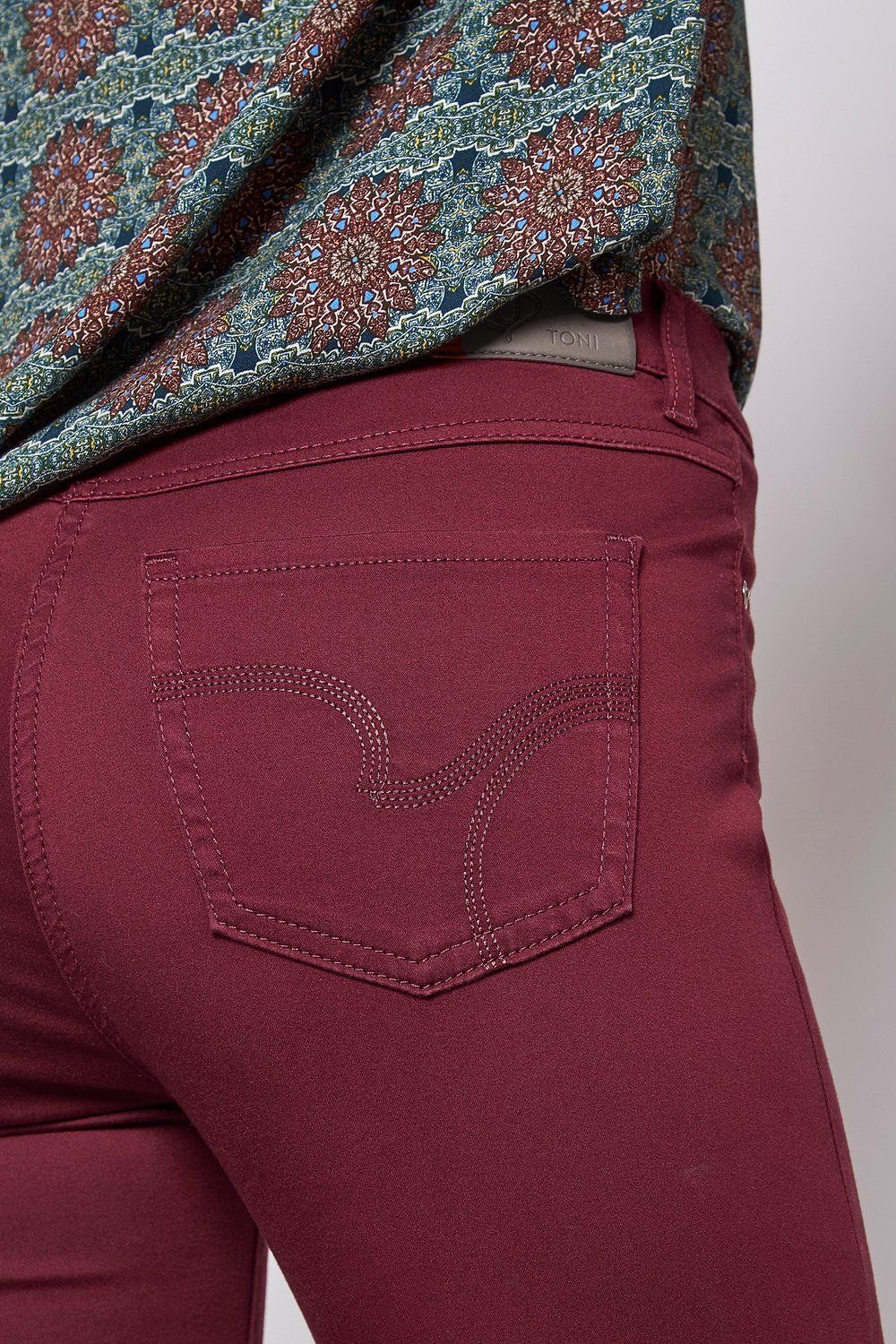 TONI 5-Pocket-Jeans merlot