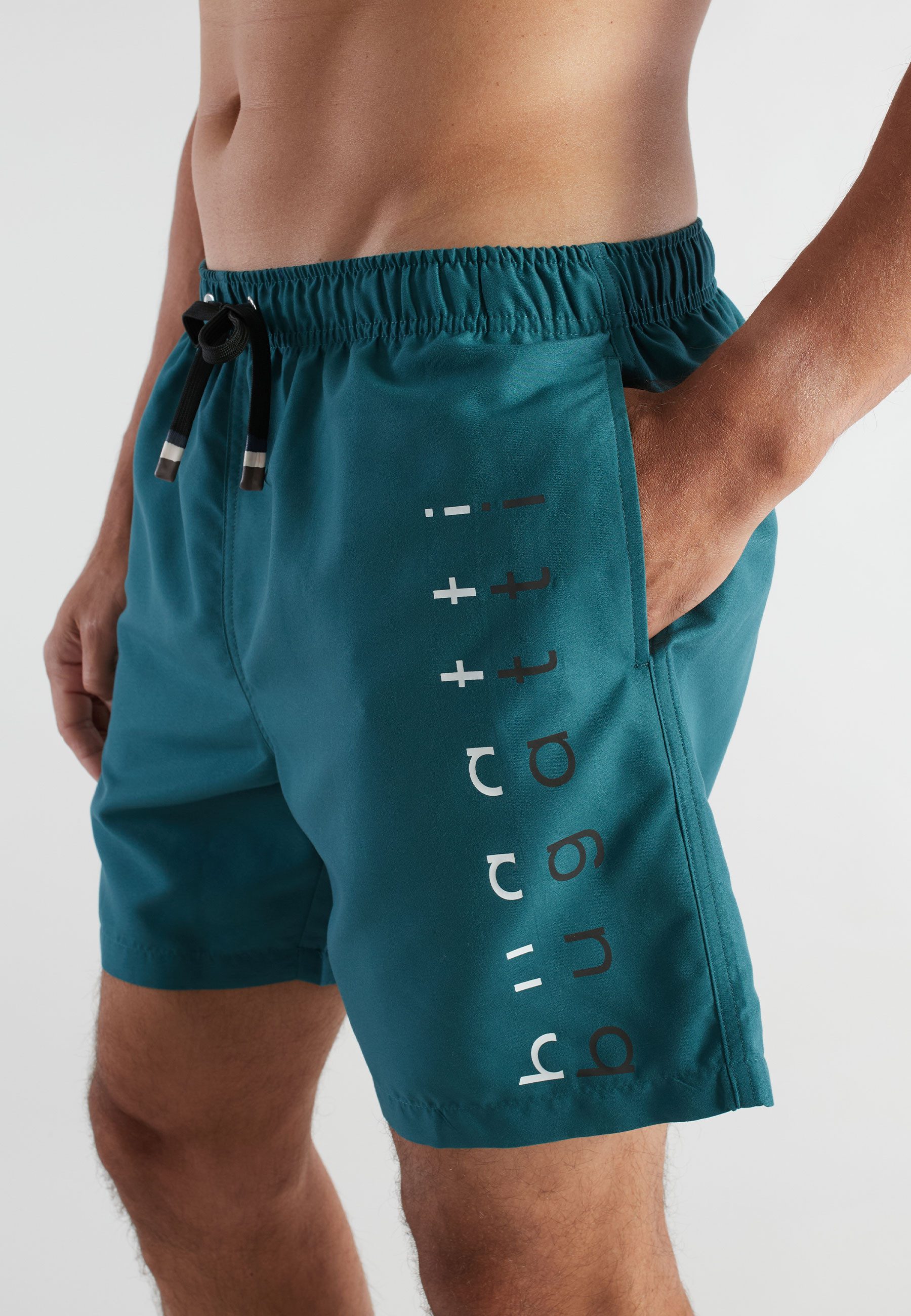 bugatti Badeshorts basic, mit Logo, mit Kordelzug, bequem