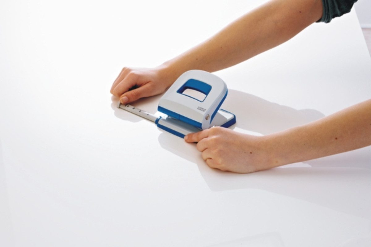 NOVUS Locher Locher E225 Metall/Kunststoff 2,5mm 25 Blatt schwarz