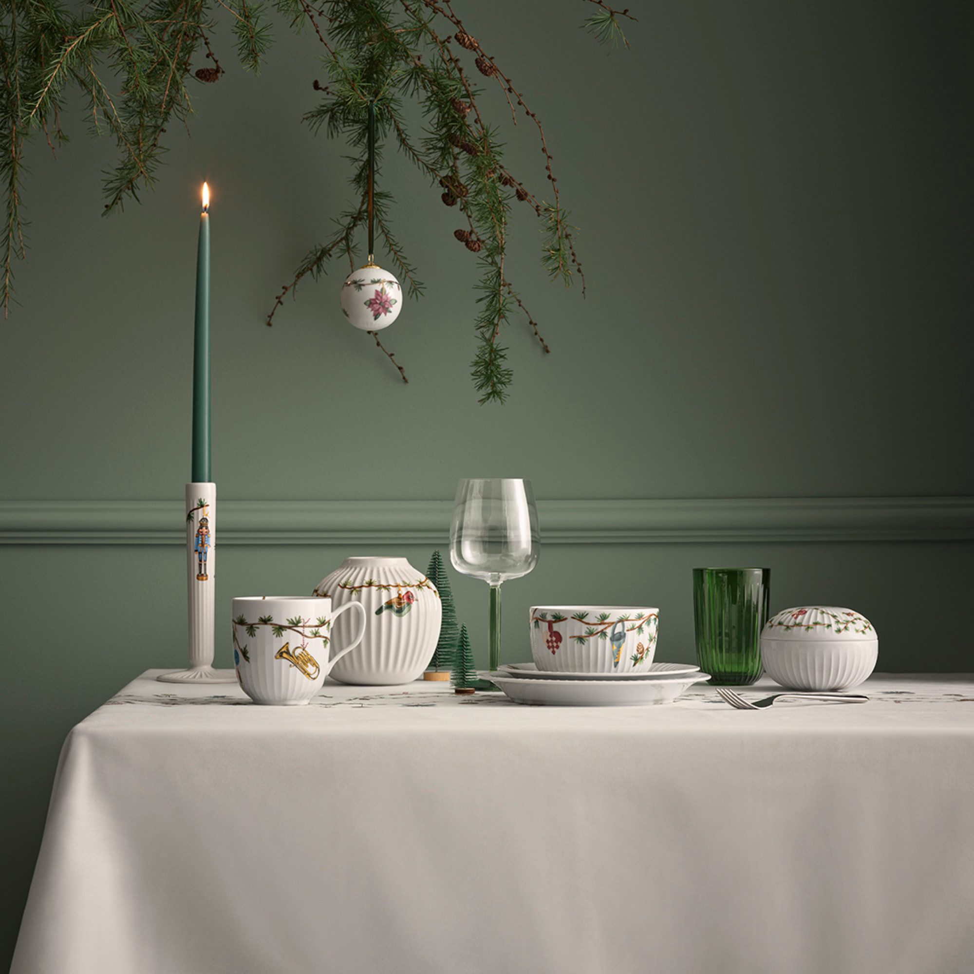 Kähler Kerzenständer Kähler Hammershøi Christmas Kerzenständer H20 cm Weiß