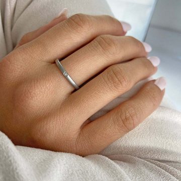 M&M Fingerring Ring aus Edelstahl mit Zirkonia Vorsteckring 2 mm (1-tlg), ModernGlam; deutsche Qualität, inkl. edles Schmucketui