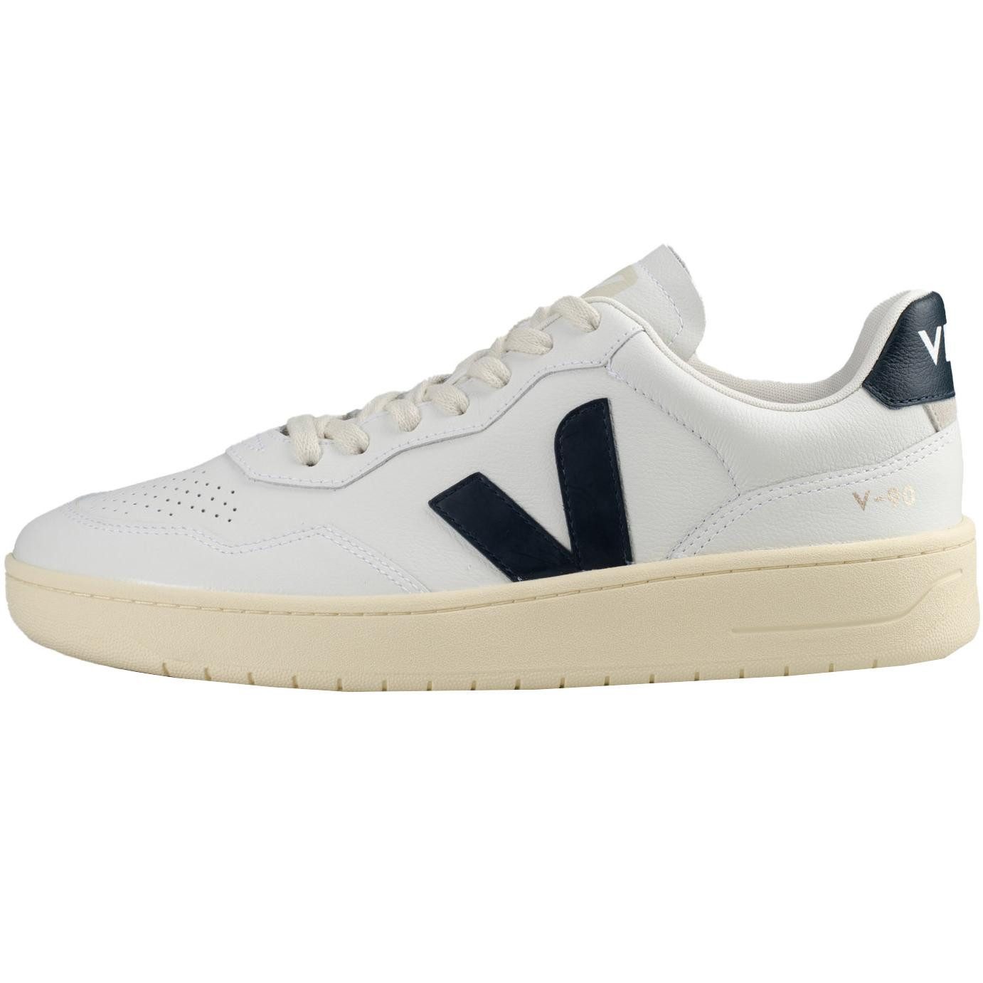 VEJA Veja V-90 Leather Sneaker