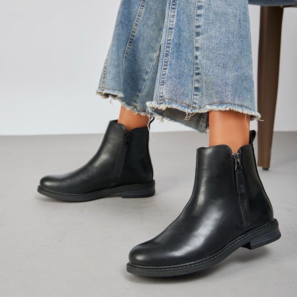 Ital-Design Eleganter Chelsea-Boot mit Reißverschluss für Damen Stiefelette (90648942) Blockabsatz Flache Stiefeletten in Schwarz