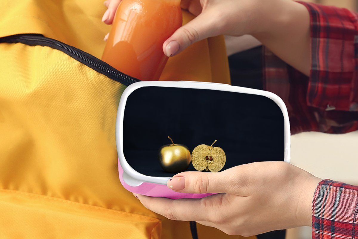 MuchoWow goldenen Kinder, Kunststoff, Apfel mit schwarzem Mädchen, Lunchbox Hintergrund, Stilleben einem (2-tlg), auf für Snackbox, Erwachsene, Brotbox Kunststoff rosa Brotdose