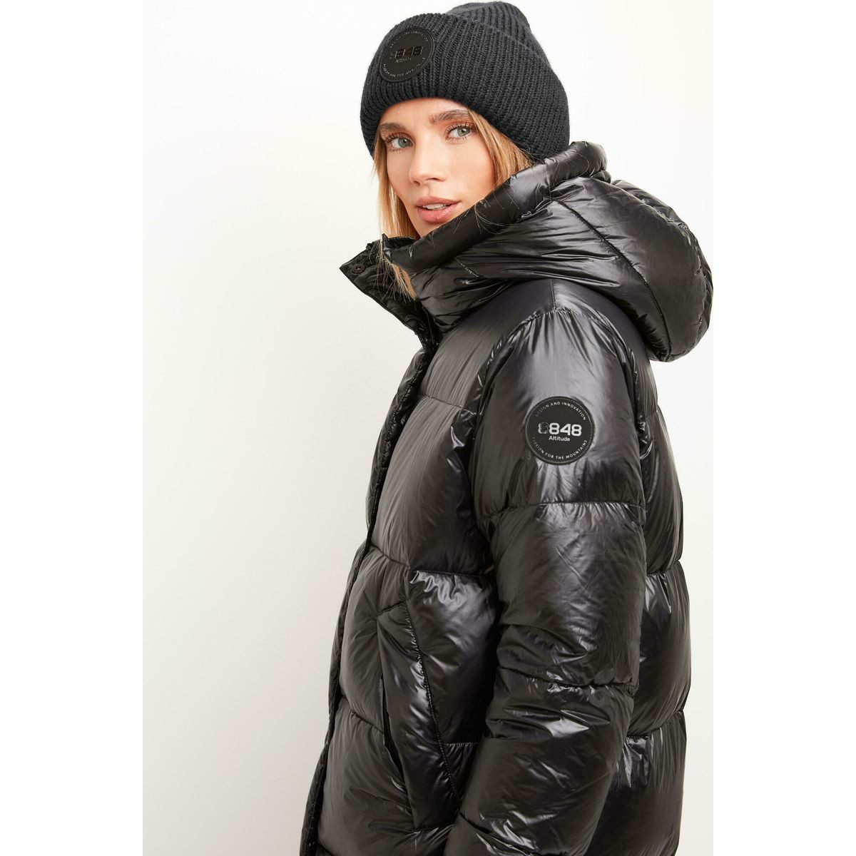 8848 Altitude Outdoorjacke Ariella W Coat Langer, leichter und luxuriöser Daunen-Mantel, gefüllt mit unseren – Bild 4 von 5