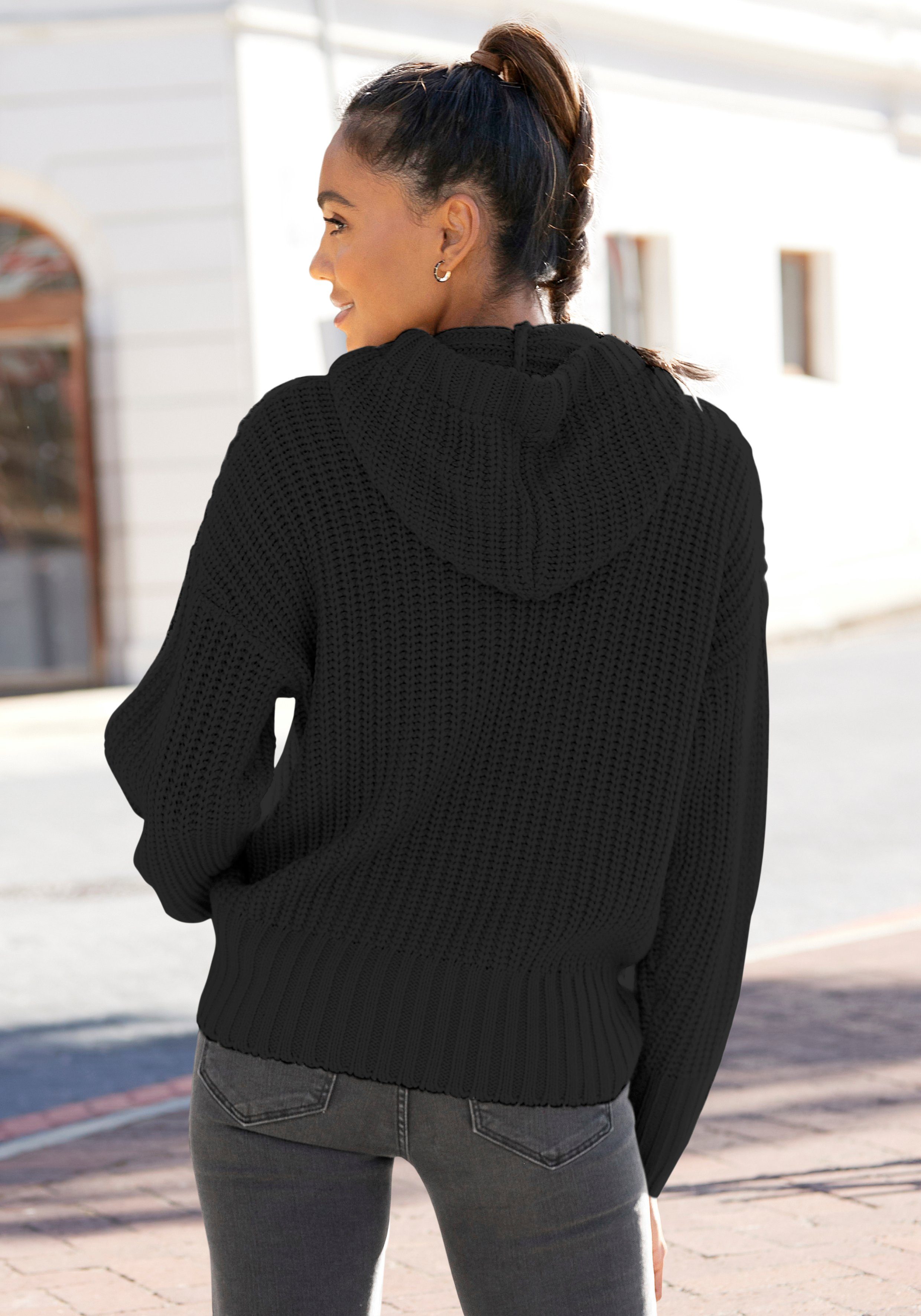 LASCANA Kapuzenpullover aus weichem Grobstrick, weicher Strickpullover mit Kapuze