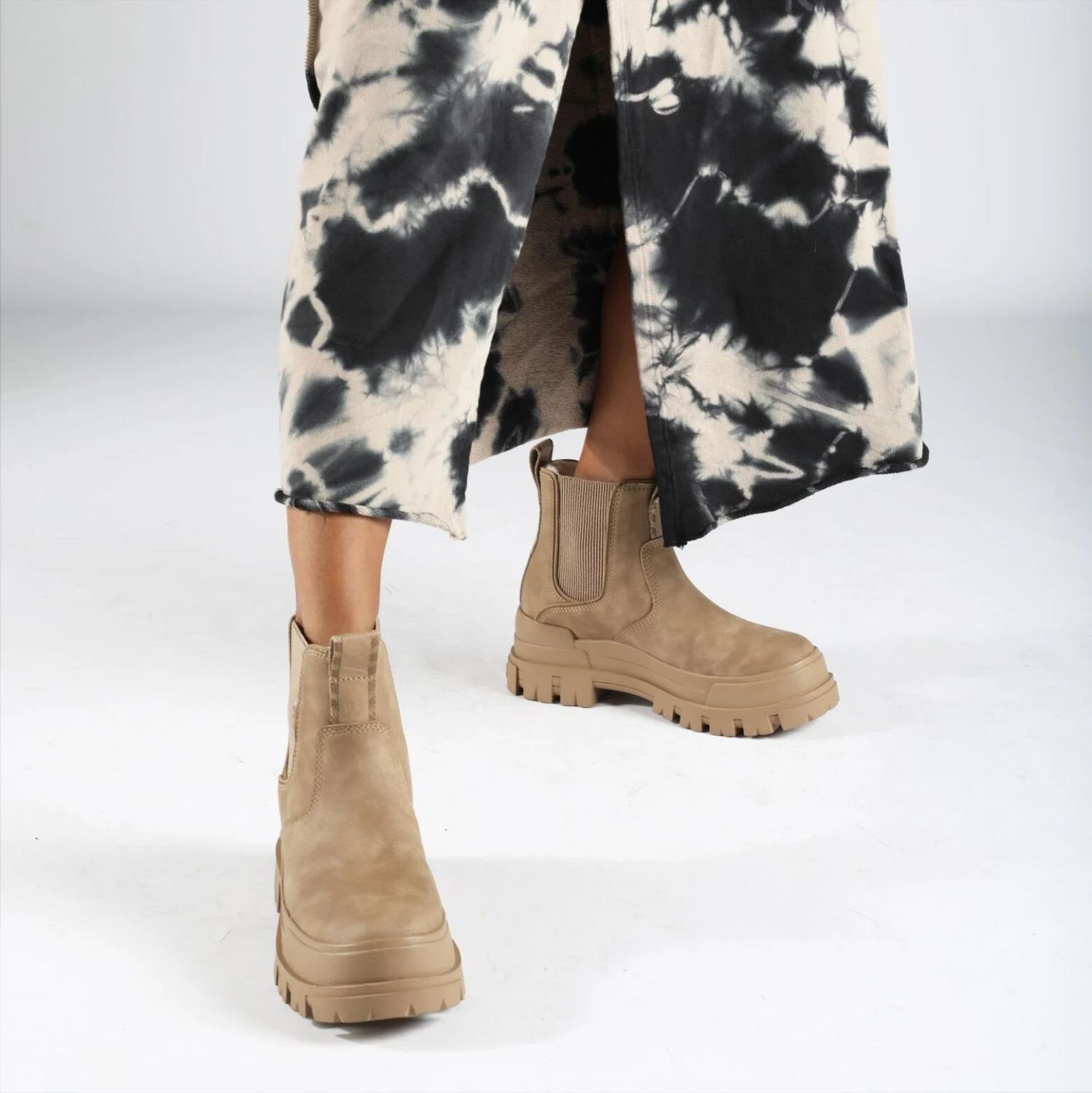 Buffalo Buffalo Aspha Chelsea Warm brown günstig online kaufen