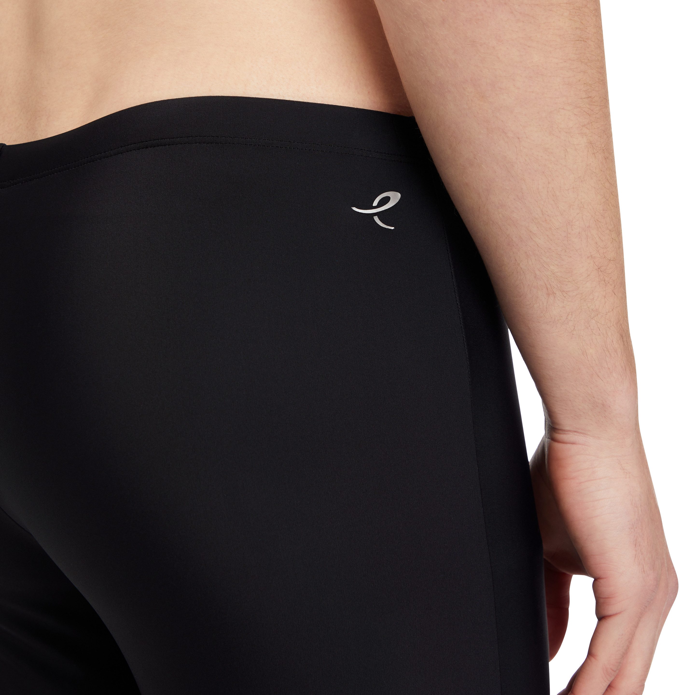 McKINLEY Badehose HE.-BADEHOSE NORM JAMMER M sportlicher Jammer-Schnitt, körpernahe Passform, unifarbenes Design