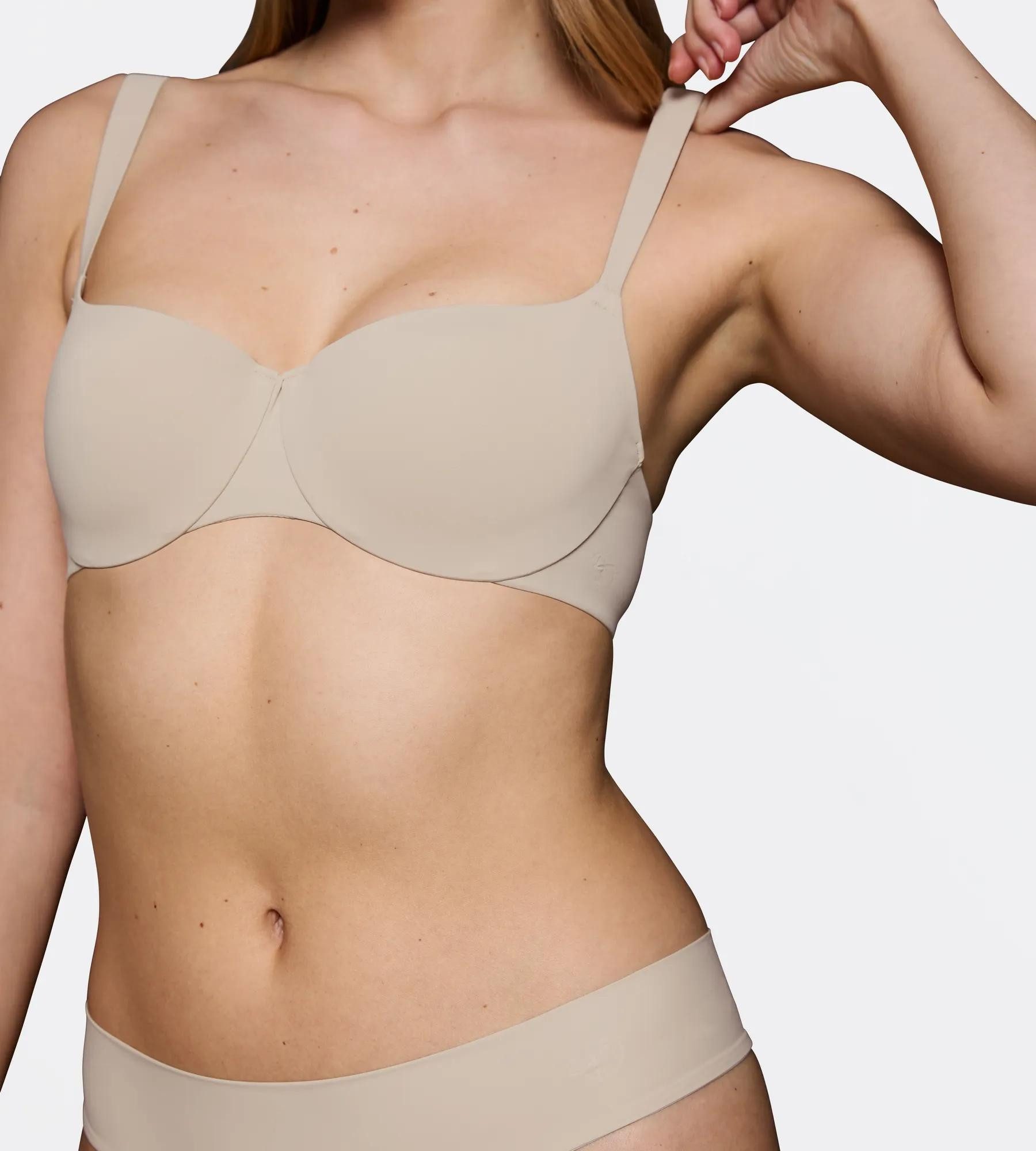 Triumph Balconette-BH Body Make-Up Illusion Komfort Bügel, gefüttert, seidenweiche Microfaser, atmungsaktiv