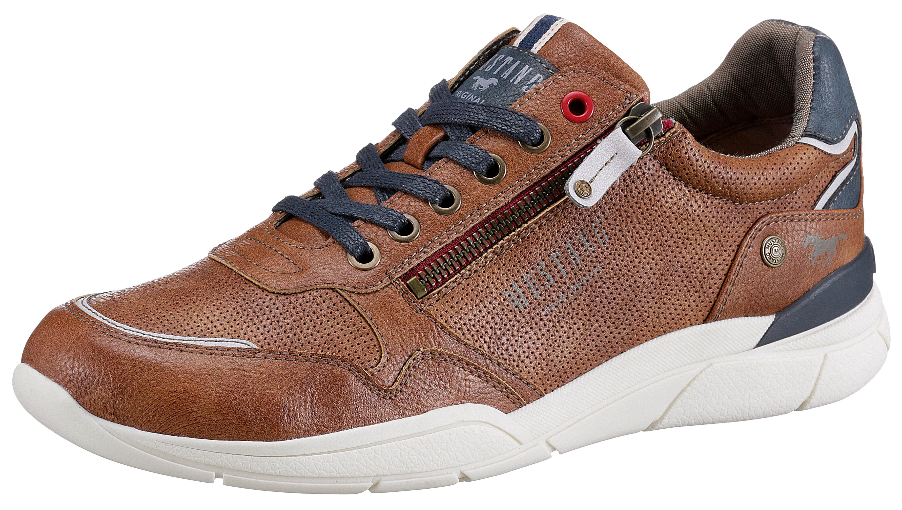 Mustang Shoes Sneaker mit seitlichem Reißverschluss cognac